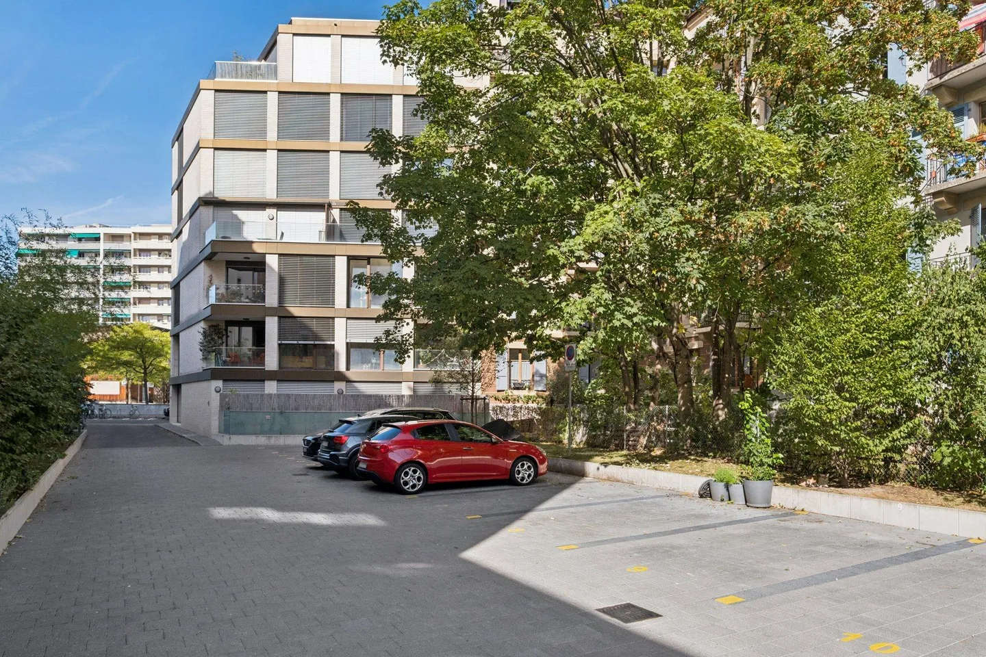 Contemporary Apartment in Saint-Jean - Photo 11 of 14