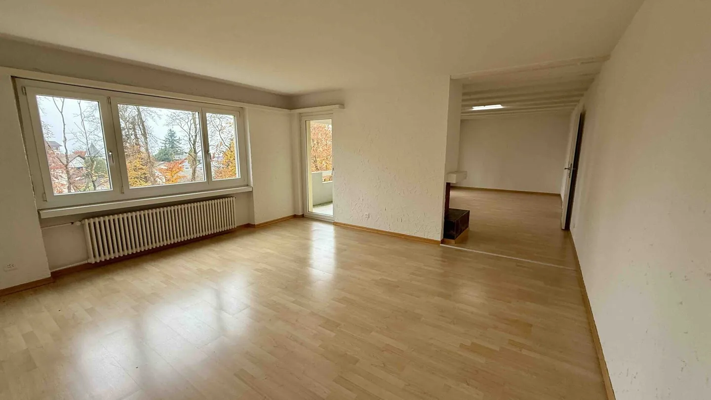 Grand appartement de 6 pièces - Photo 2 sur 13