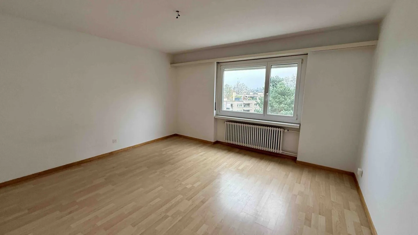 Grand appartement de 6 pièces - Photo 9 sur 13