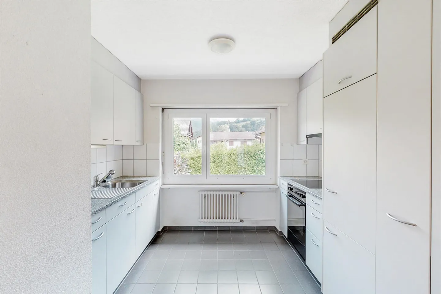 Votre nouvelle maison vous attend! - Photo 2 sur 8