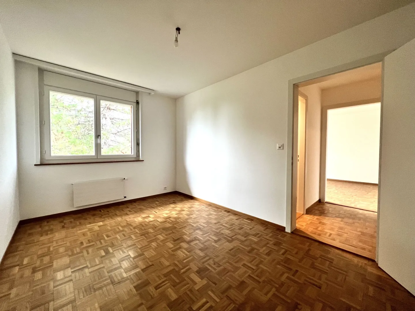 Beautiful spacious and renovated 3.5-room apartment, just steps from the CHUV - Photo 14 of 15