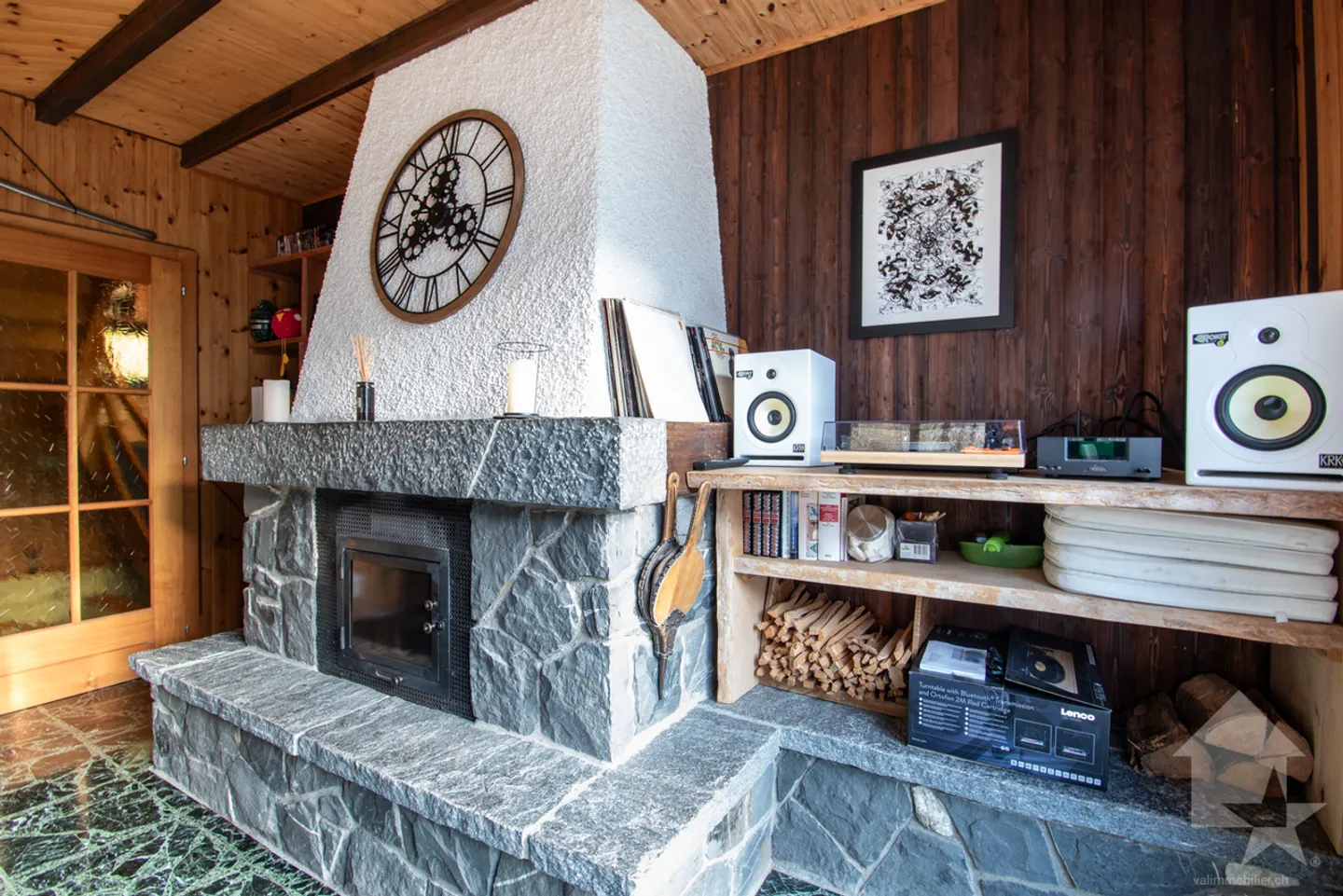 Miex, spacious 7.5-room partially renovated chalet - Photo 4 of 26