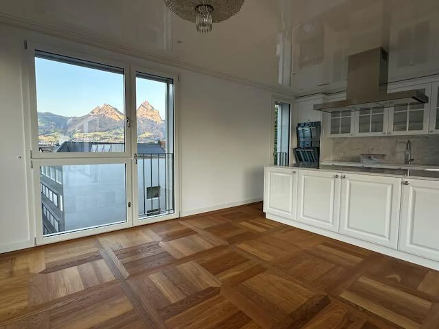 Appartamento attico esclusivo con grande terrazza direttamente nel centro - Foto 14 di 22