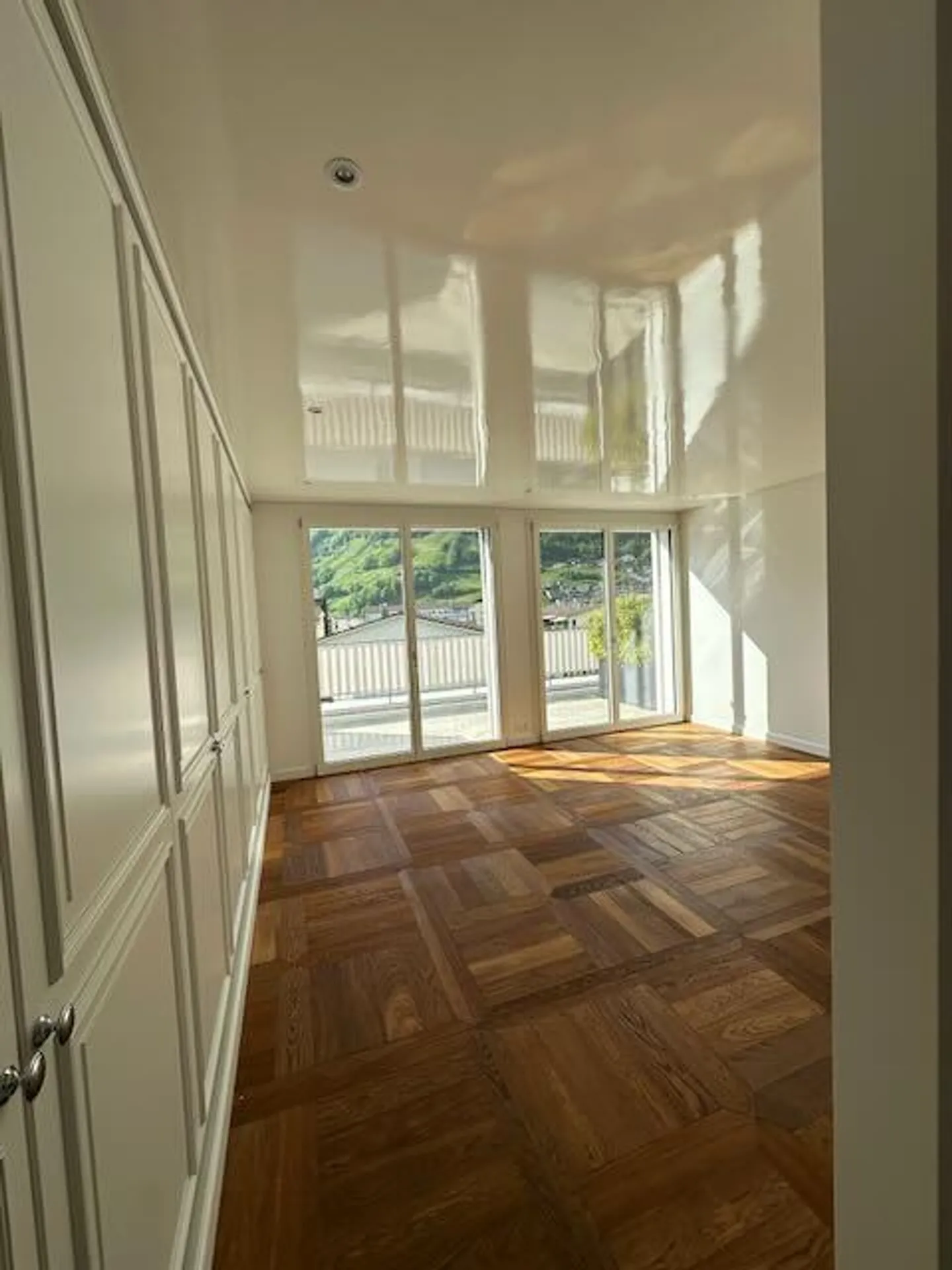 Appartamento attico esclusivo con grande terrazza direttamente nel centro - Foto 16 di 22