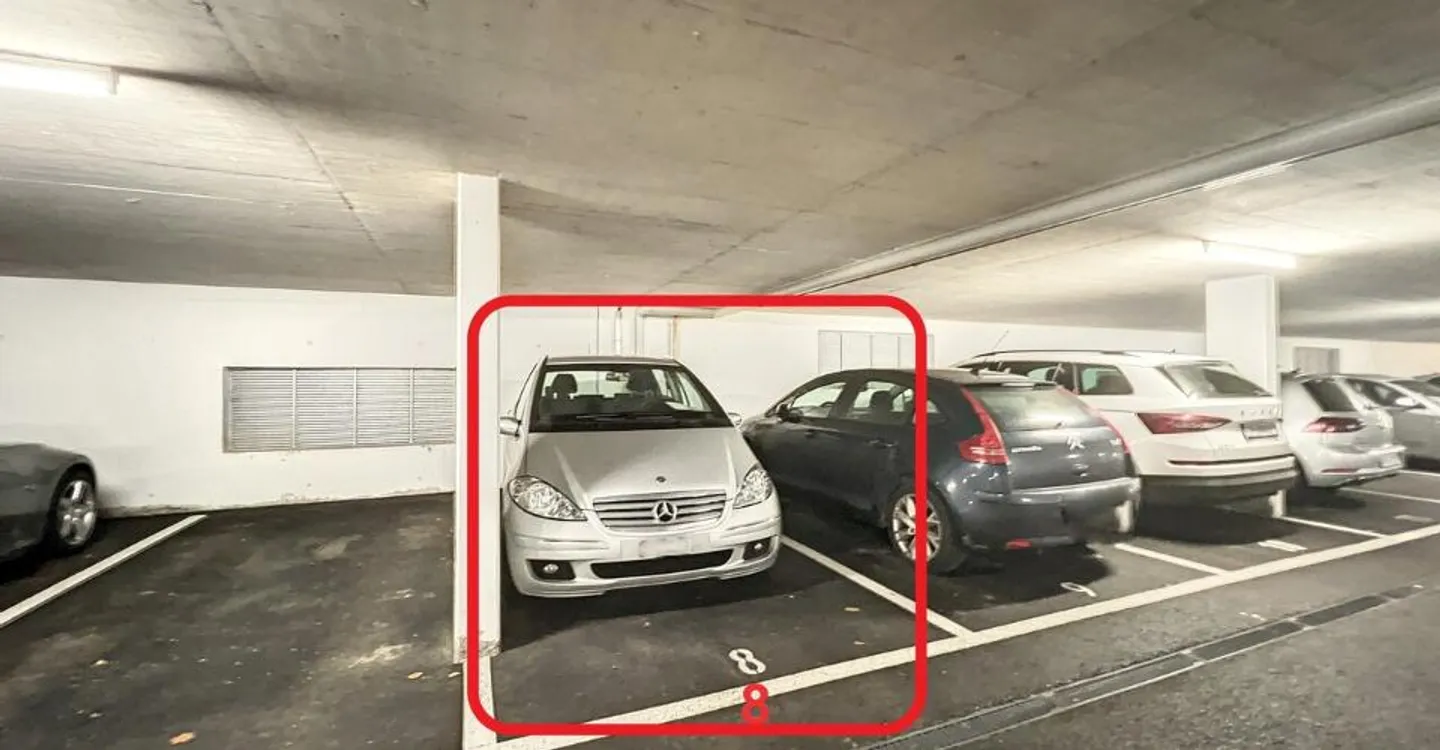 Cormanon - Posto auto interno - Foto 2 di 3