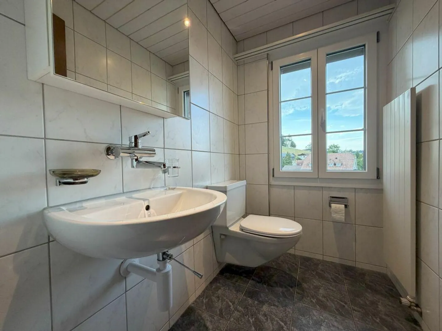 Charming 3.5 room apartment - Photo 4 of 6