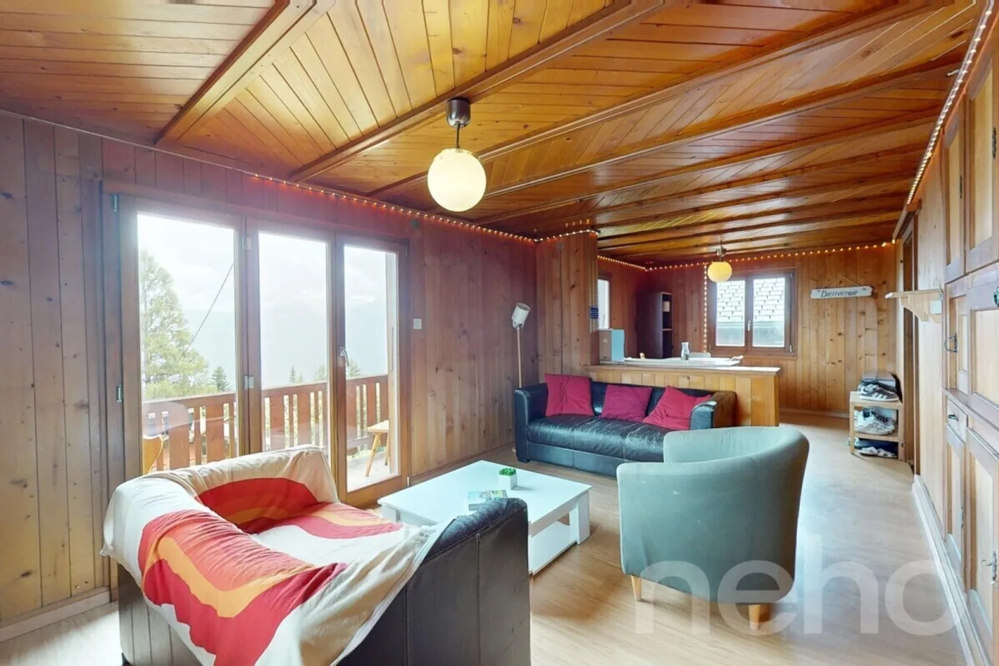 Chalet familiare con vista panoramica sulle montagne a 1300m - Foto 1 di 12