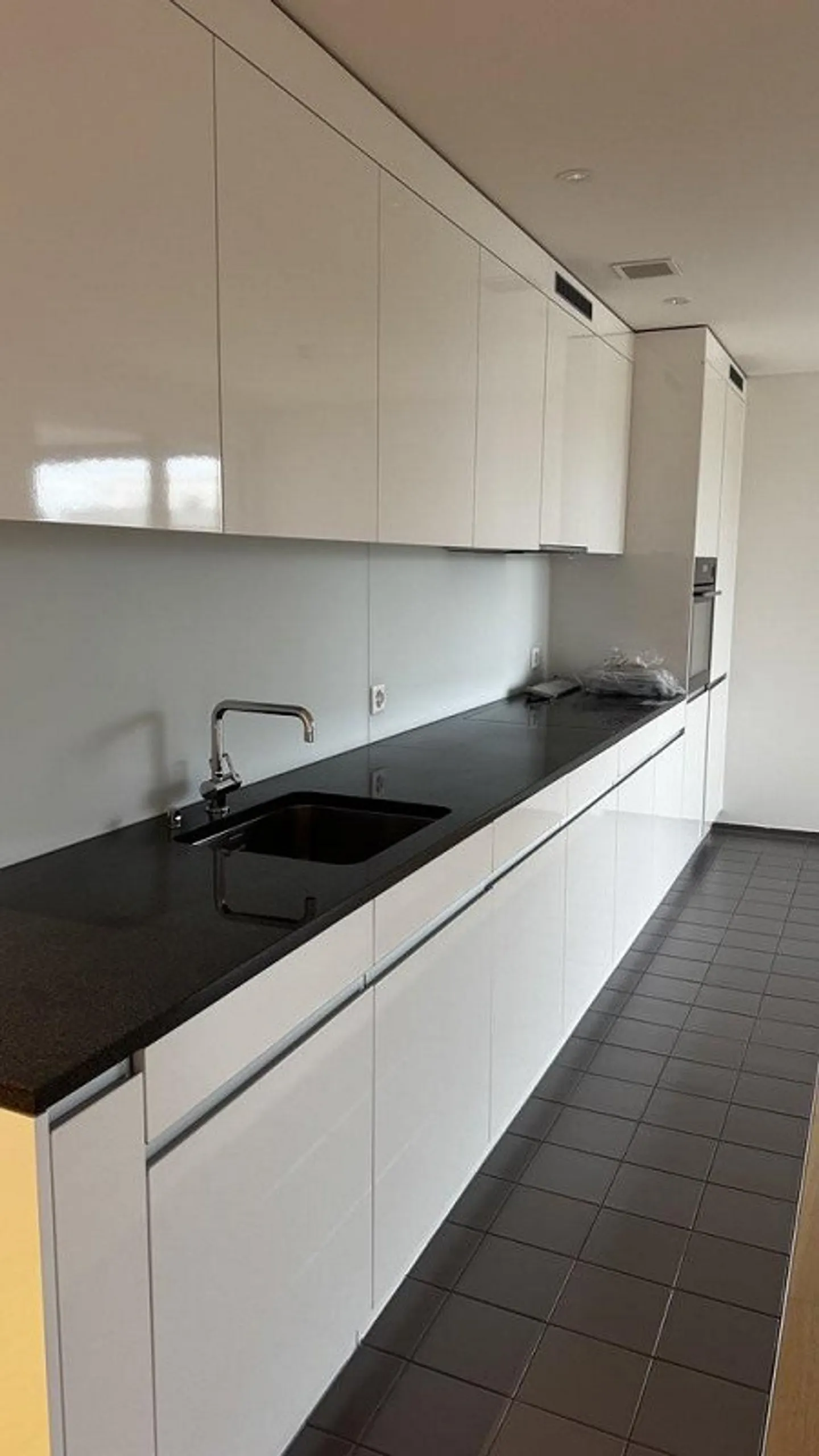 Charmante 3.5 Zimmer-Wohnung - Foto 2 von 11
