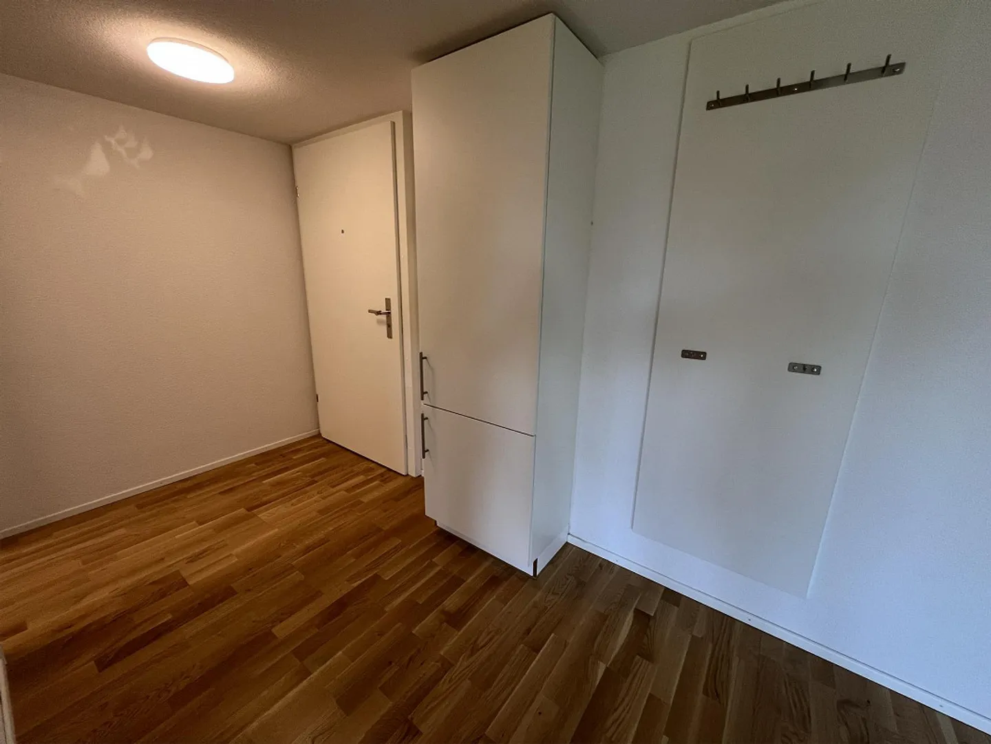 Topmoderne 2.5-Zimmer-Wohnung mit grossem Sitzplatz - Foto 9 von 10
