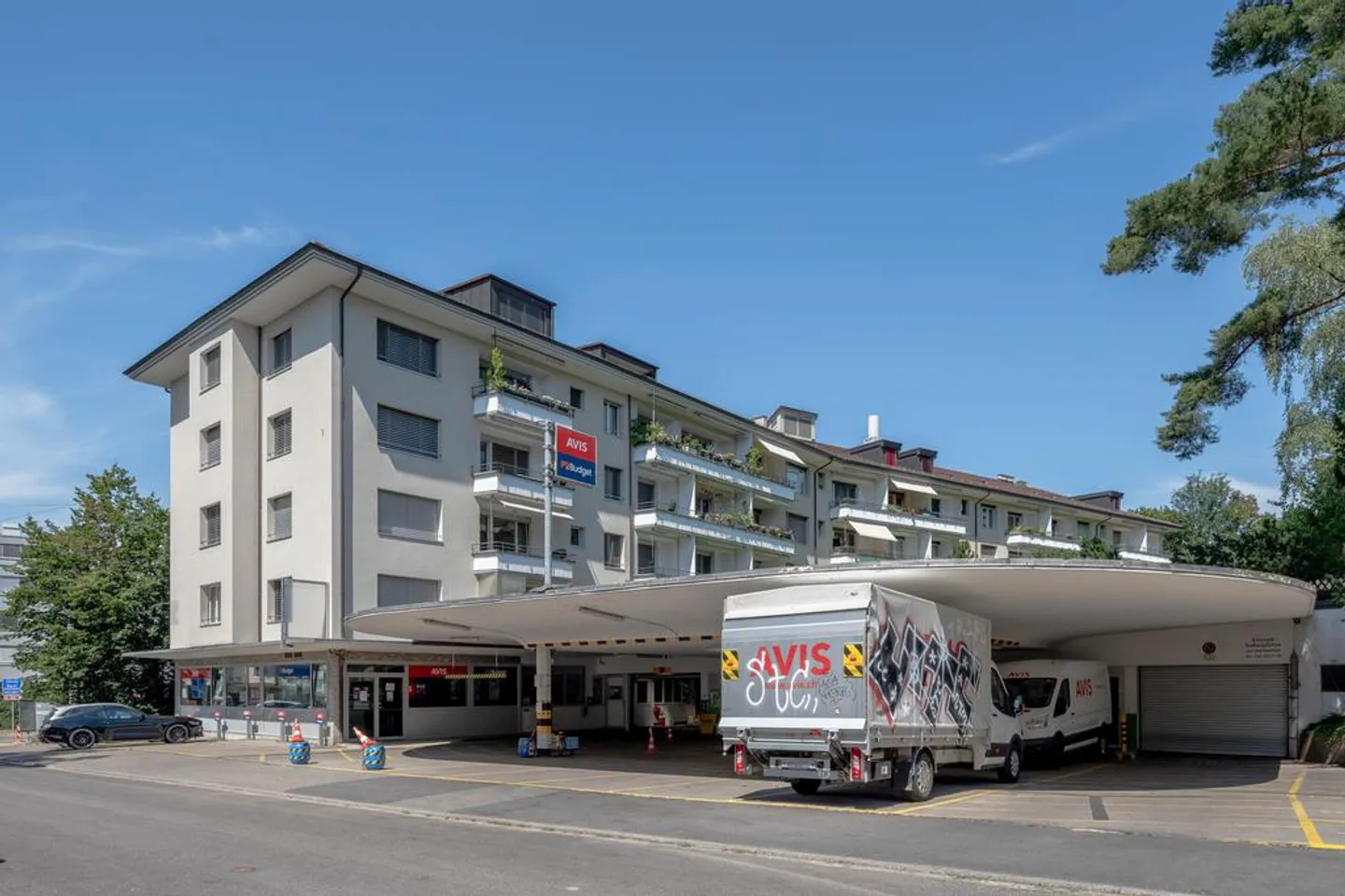 Innenparkplatz Verfügbar - Foto 1 von 1