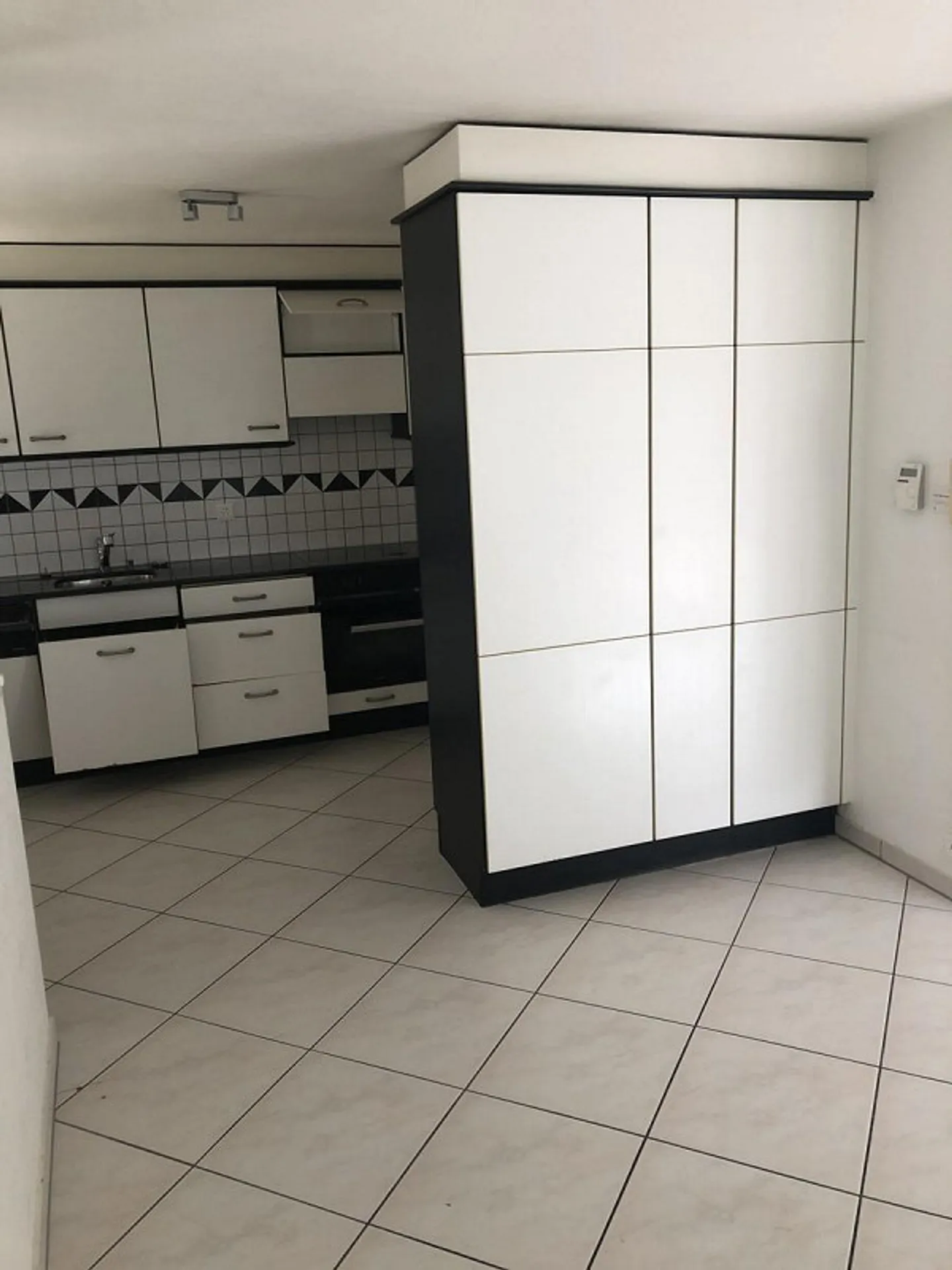 Appartement spacieux de 4,5 pièces avec balcon - Photo 6 sur 9
