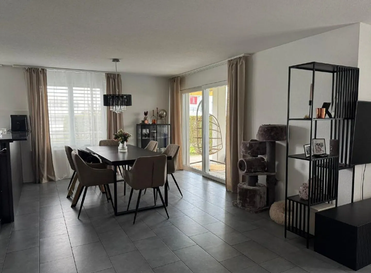 Belle appartement de 3.5 pièces avec patio - Photo 3 sur 13