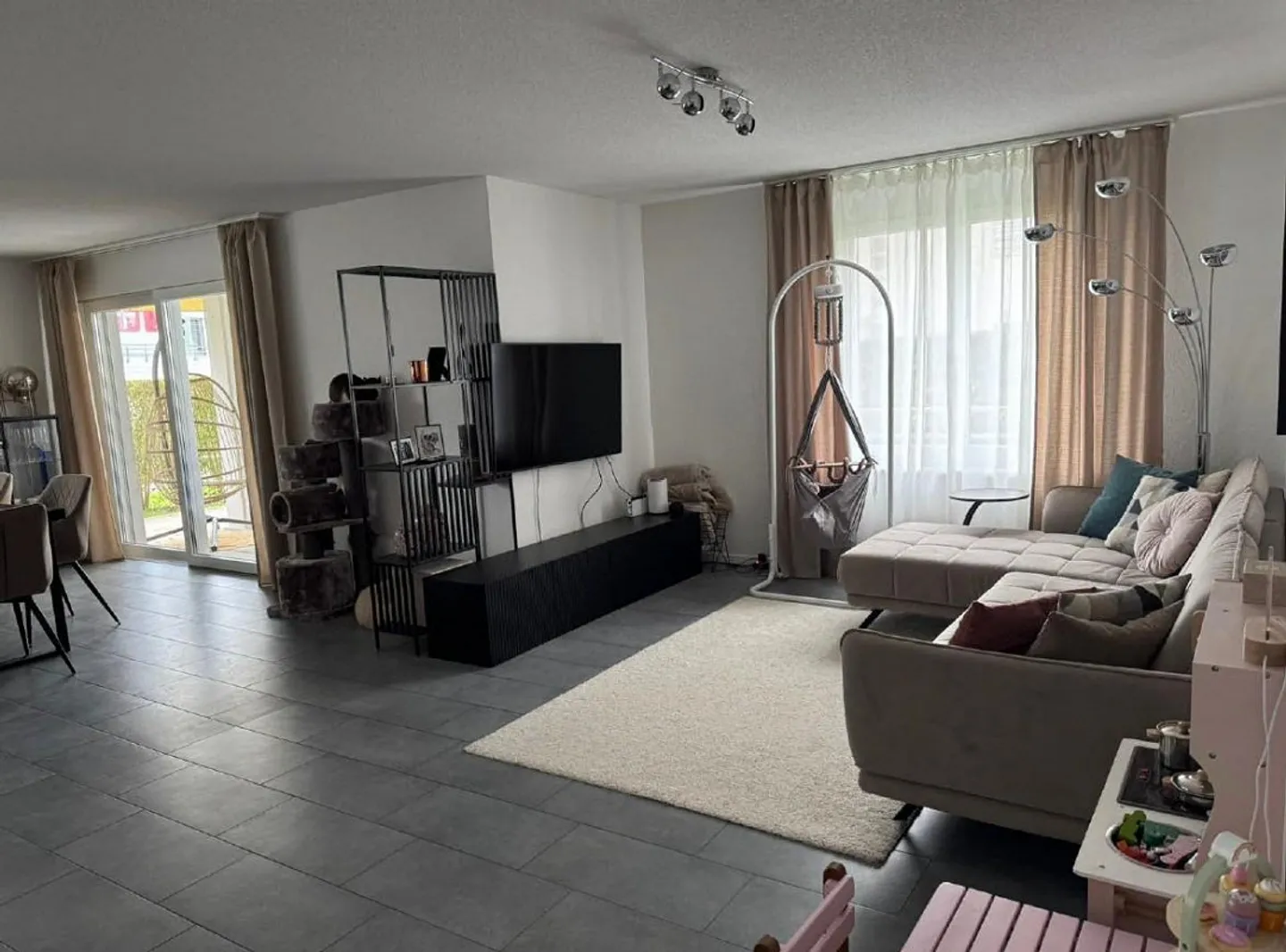 Belle appartement de 3.5 pièces avec patio - Photo 6 sur 13