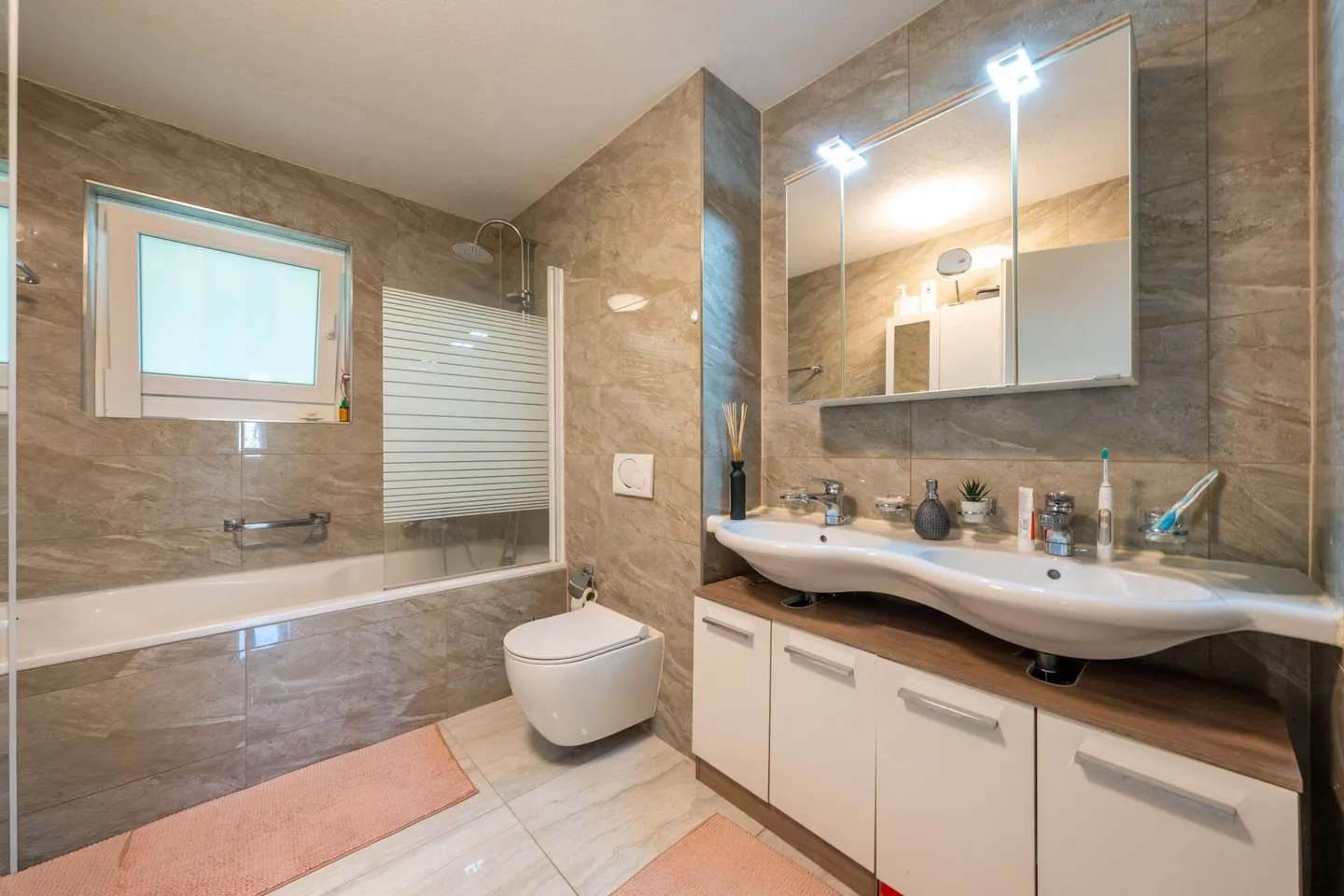 Wohntraum unmittelbar am Vierwaldstättersee & Rigi-Blick (4.34 % Rendite) - Foto 6 von 13