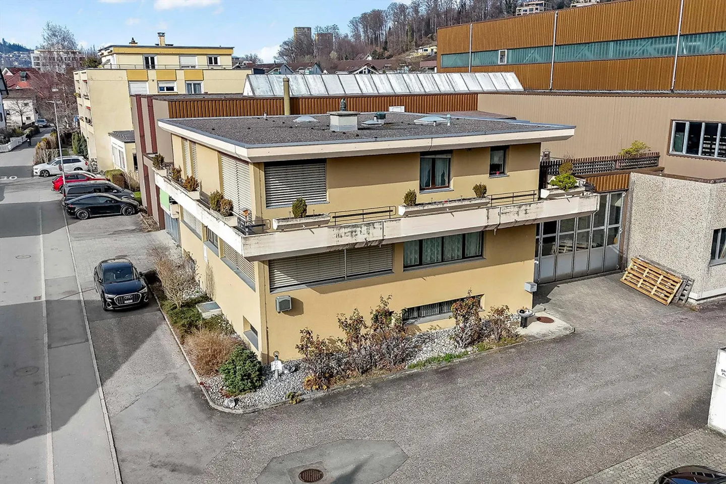 Commercial Property with Residential Component in Building Rights - Photo 4 of 13