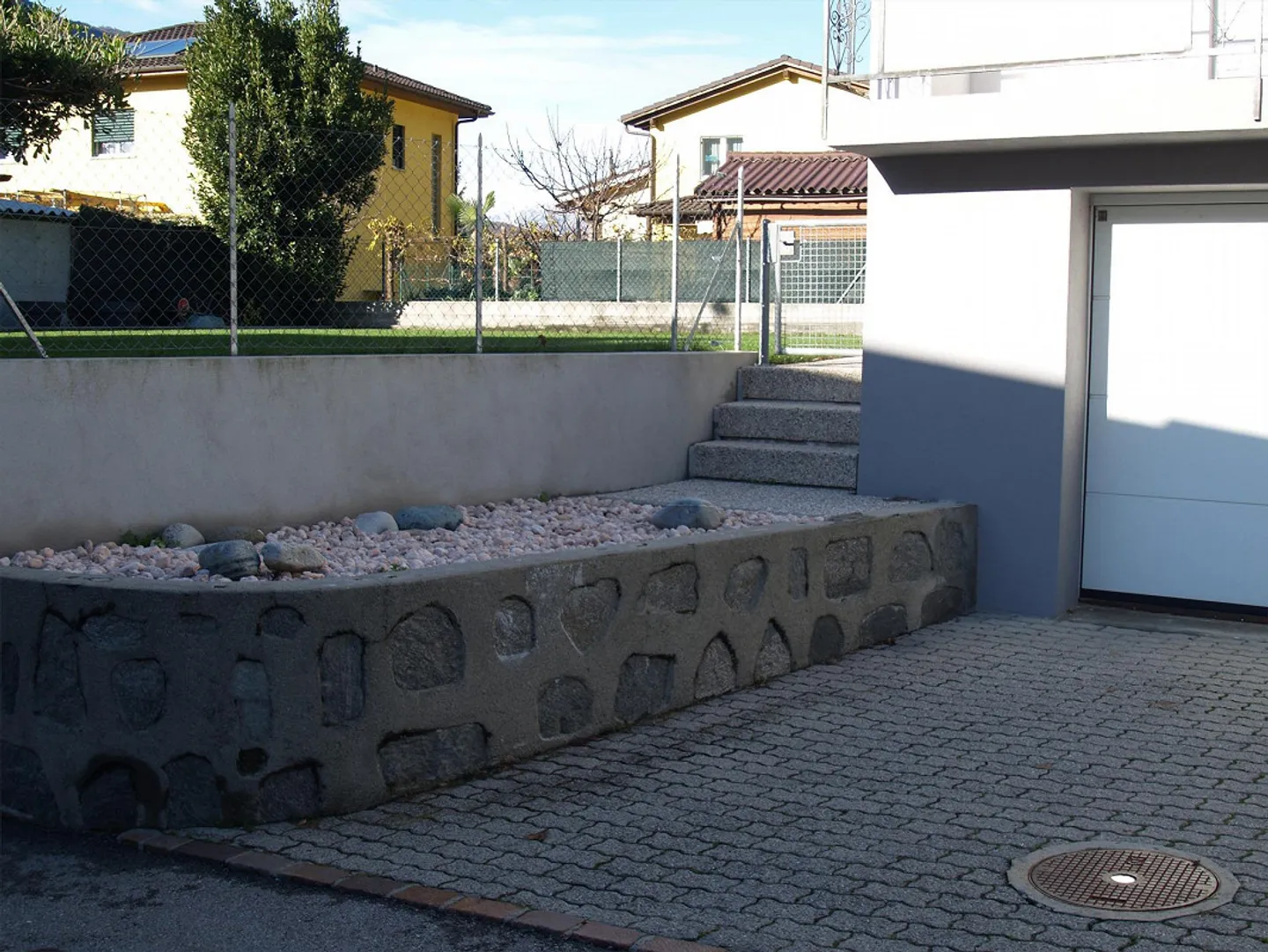 VILLA INDÉPENDANTE 4.5 PIÈCES - SPACIEUSE-CONFORT ET PRIVACY - Photo 3 sur 5