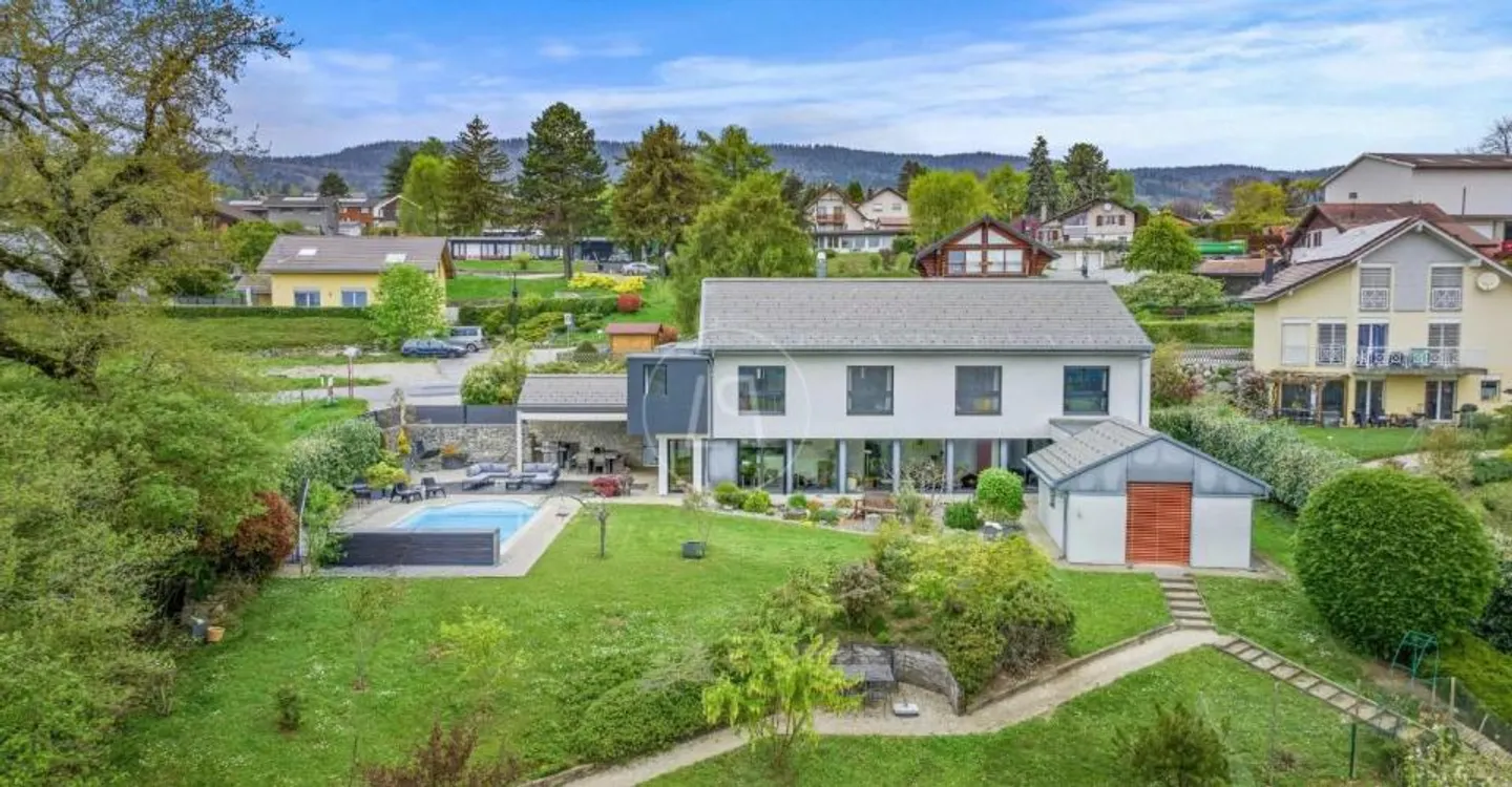 Contemporary Family Home with Pool - Photo 2 of 13