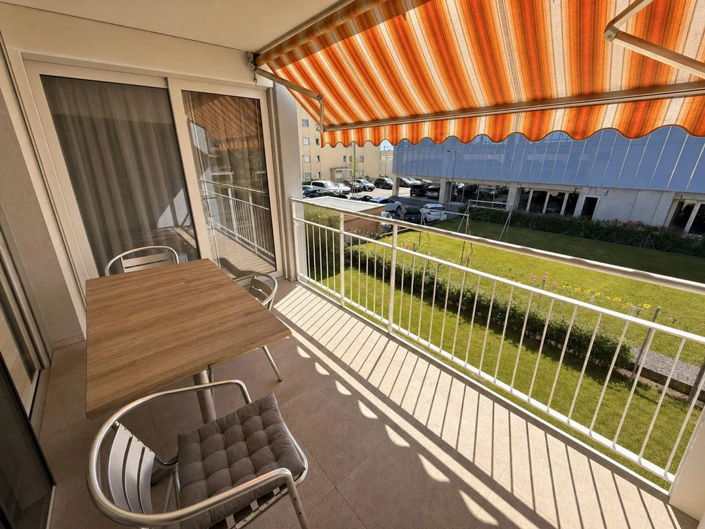 Élégant 4.5 pièces avec 2 terrasses et 3 places de parking à Gordola - Photo 6 sur 14