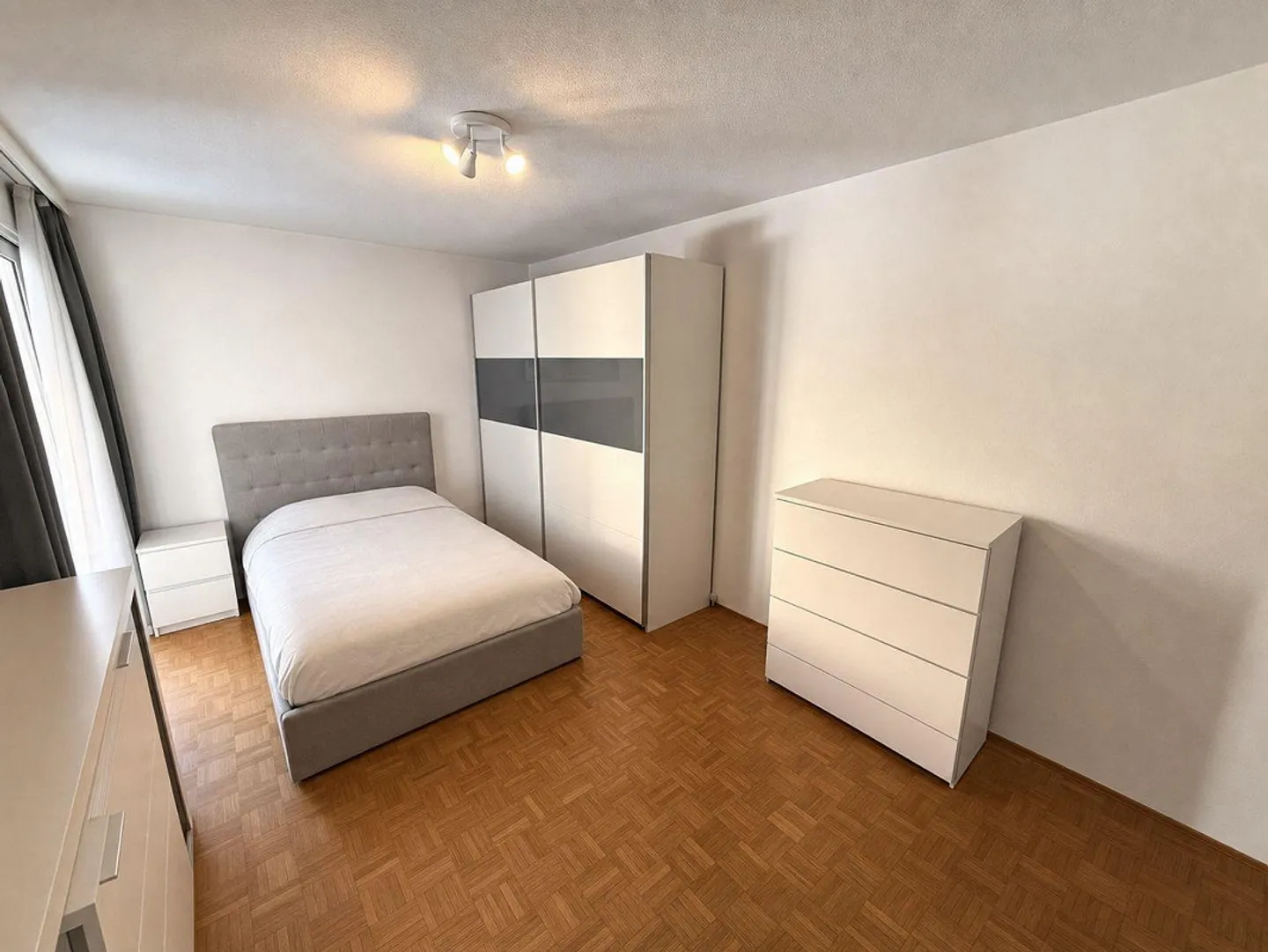 Élégant 4.5 pièces avec 2 terrasses et 3 places de parking à Gordola - Photo 10 sur 14