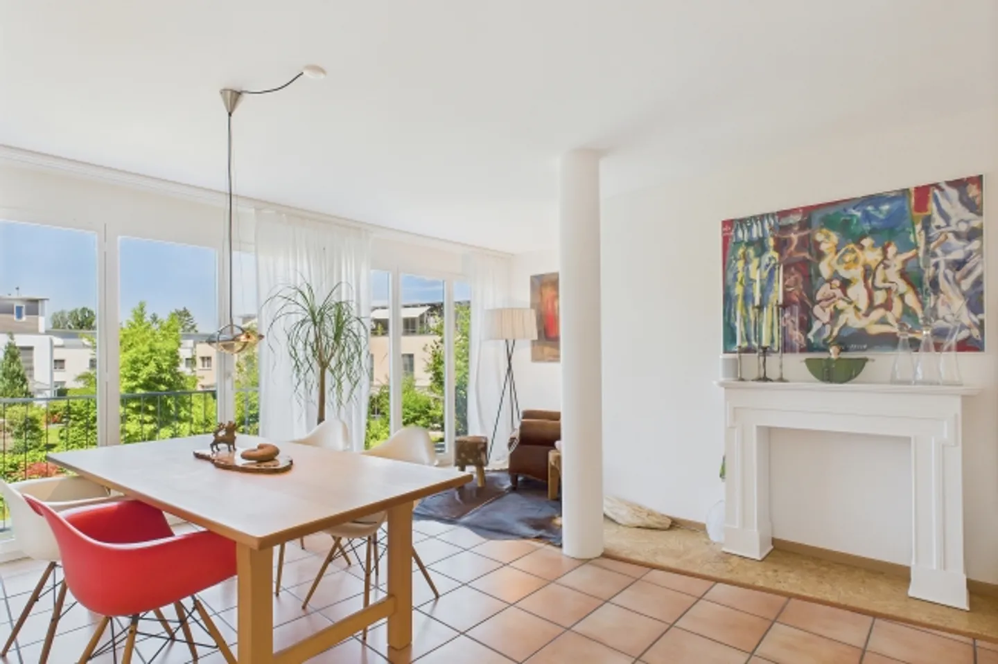 Casa a schiera angolare con paradiso del giardino a Uster - Foto 3 di 8