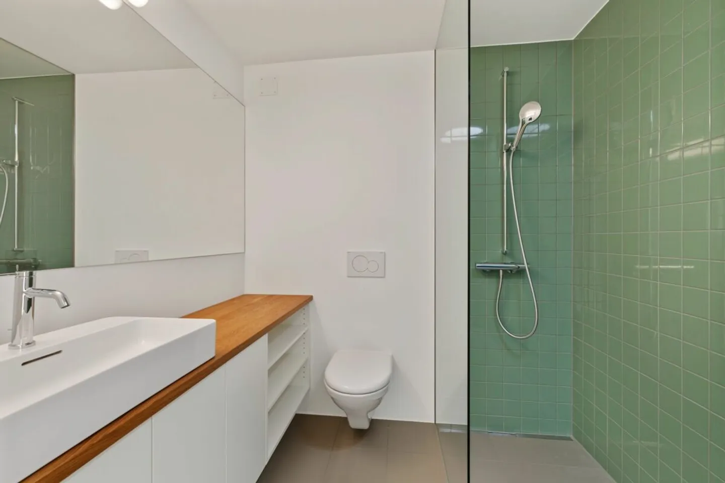 Completely Renovated 6 1/2-Room Row House in Preferred Location - Photo 10 of 13