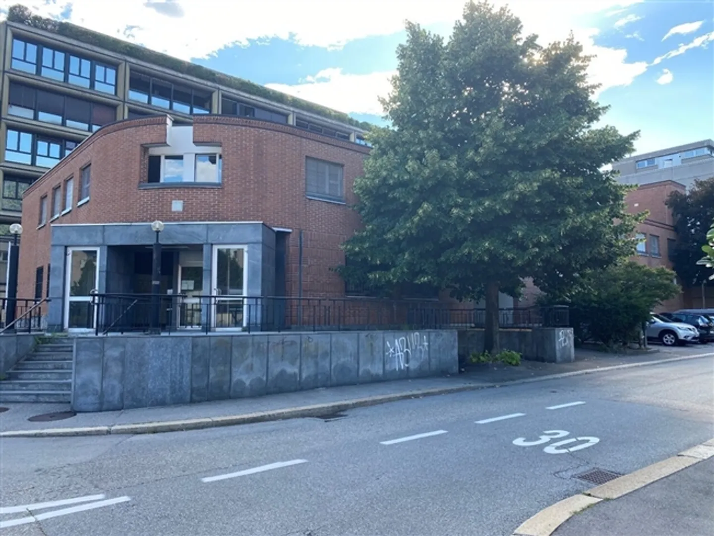 Fino a 3 mesi gratuiti! Magazzino di 45 m² in affitto a Chiasso - Foto 2 di 3