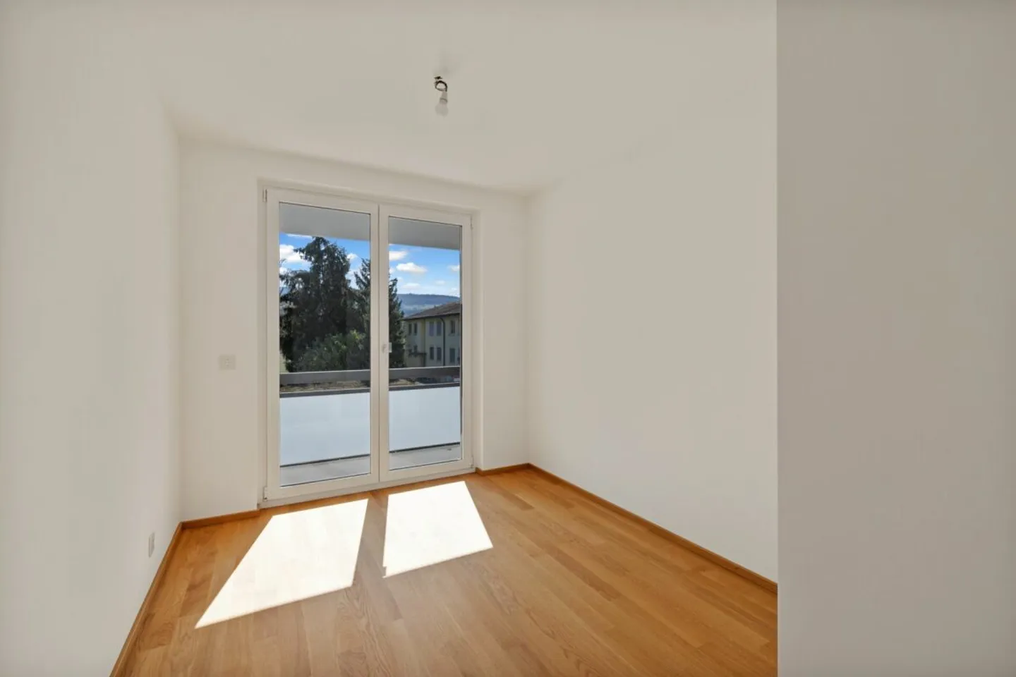 Completely Renovated 6 1/2-Room Row House in Preferred Location - Photo 11 of 13