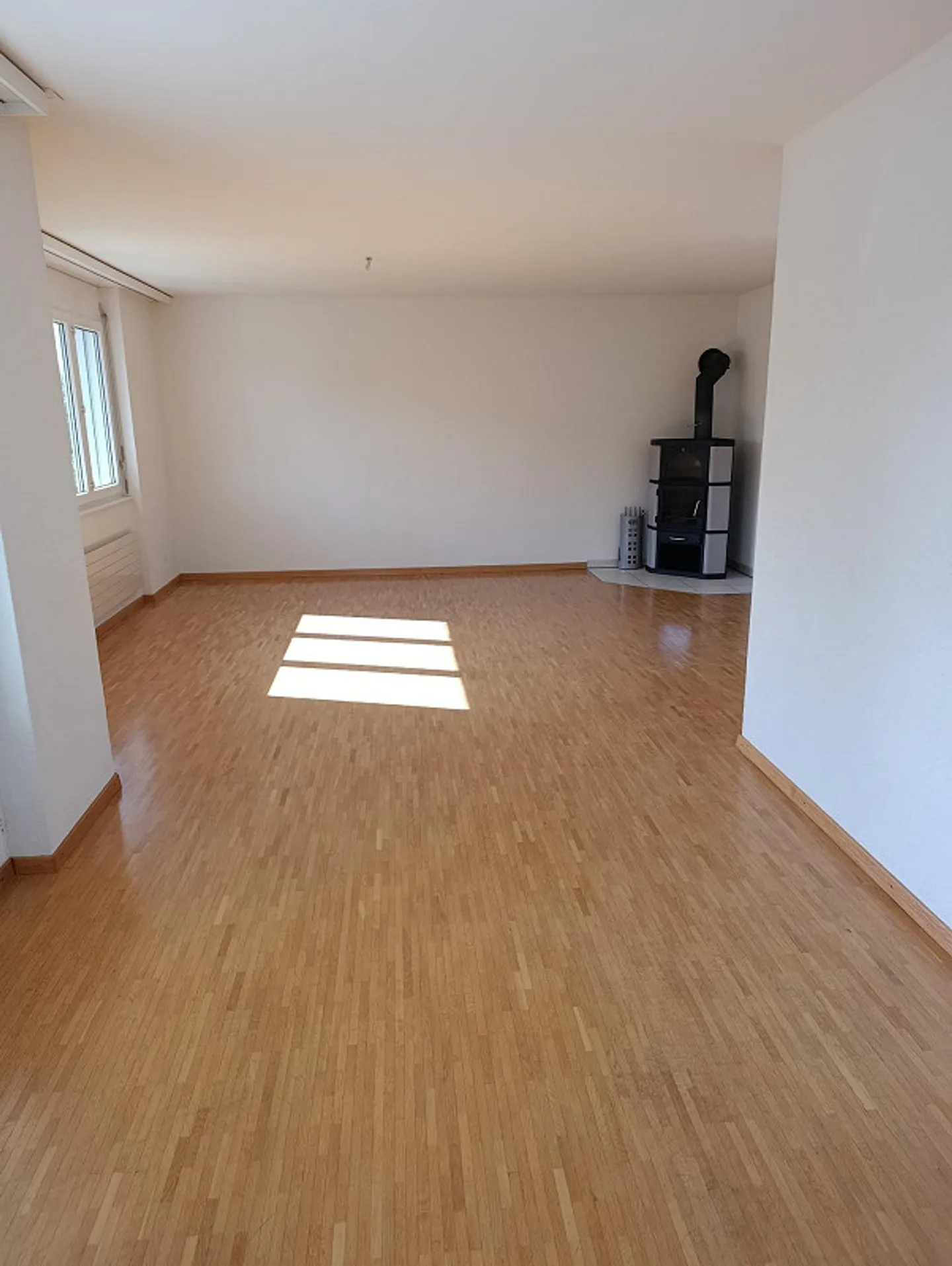 4 1/2 Zimmer Wohnung - Foto 2 von 15