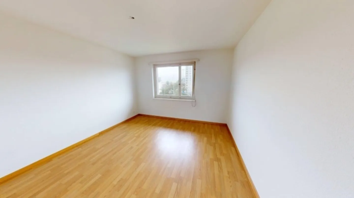 Appartamento 4 locali non arredato in affitto temporaneo a Zurigo-Oerlikon (fino al 31.03.2026) - Foto 9 di 10