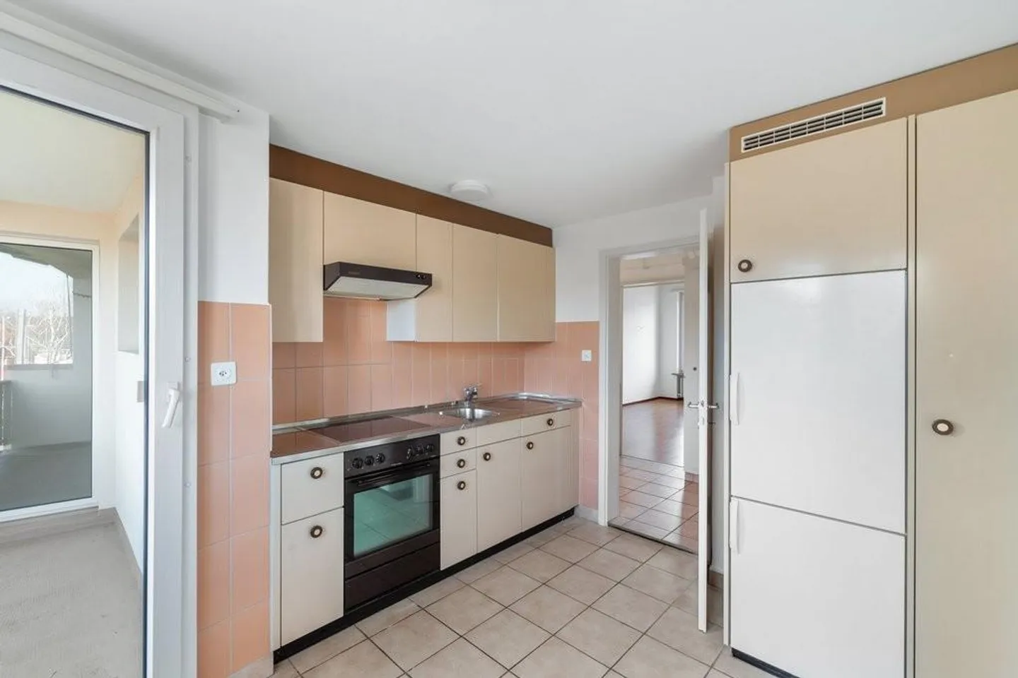 Beautiful 4.5-room maisonette apartment - Photo 2 of 12