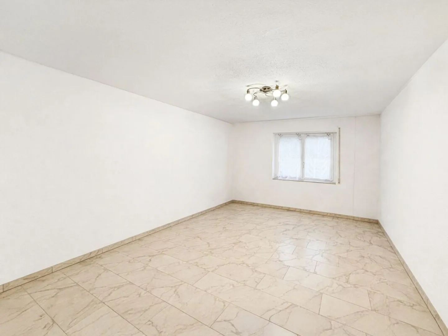 in bevorzugter Wohnlage beim Lindli von Schaffhausen: Attraktive 4.5-Zimmer-Eigentumswohnung - Photo 6 of 32