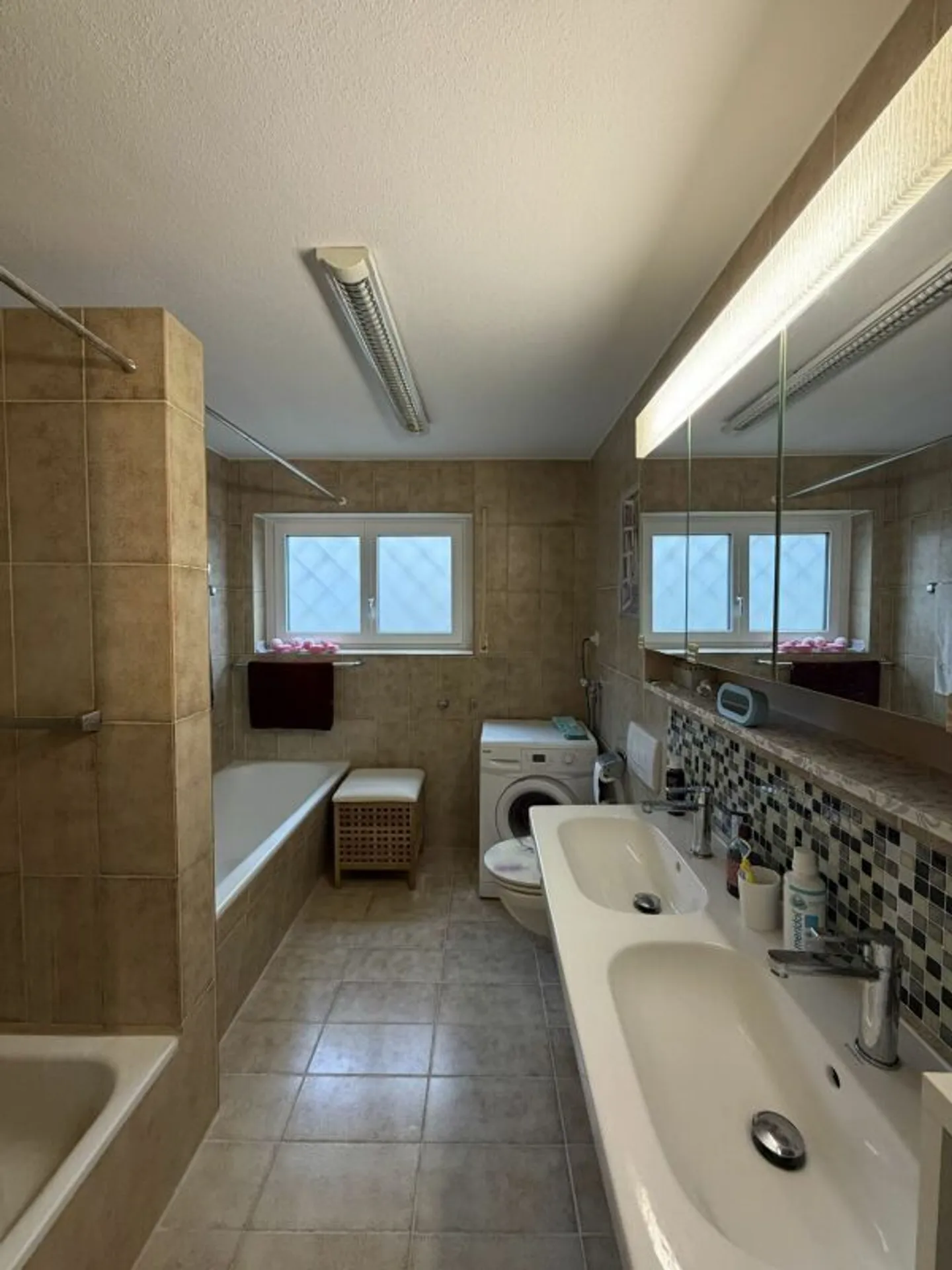 in bevorzugter Wohnlage beim Lindli von Schaffhausen: Attraktive 4.5-Zimmer-Eigentumswohnung - Photo 15 of 32