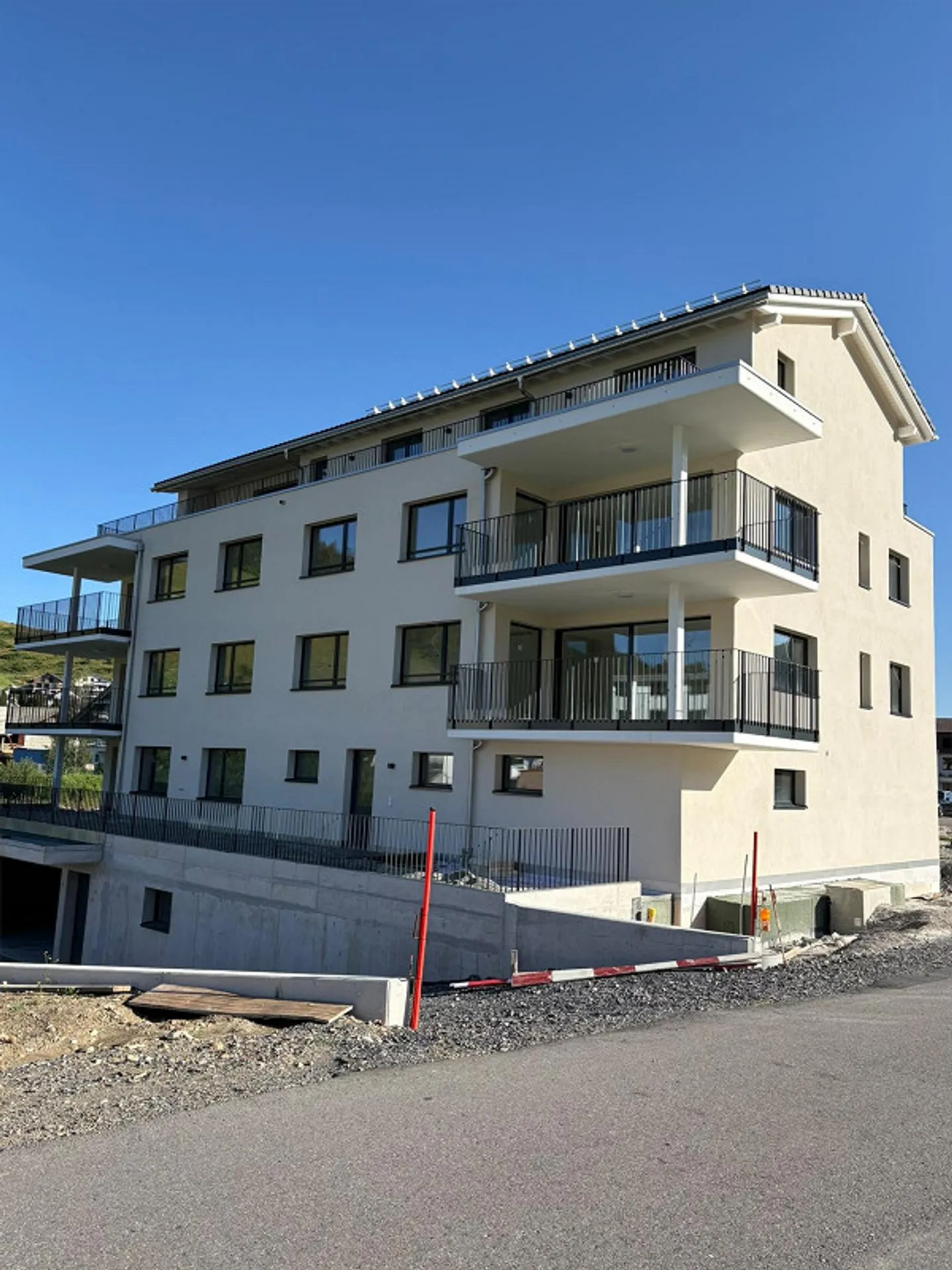 Appartement moderne 4.5 - Disponible à partir d'octobre (Visite : 22.8., 10-12h) - Photo 1 sur 7