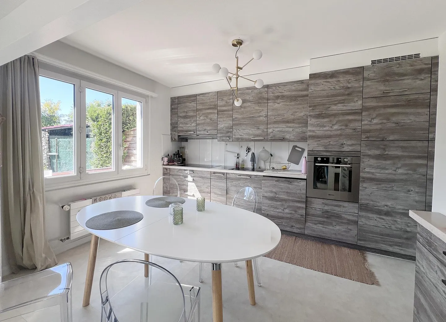 Semi-Detached House on the Heights of Neuchâtel - Photo 3 of 8