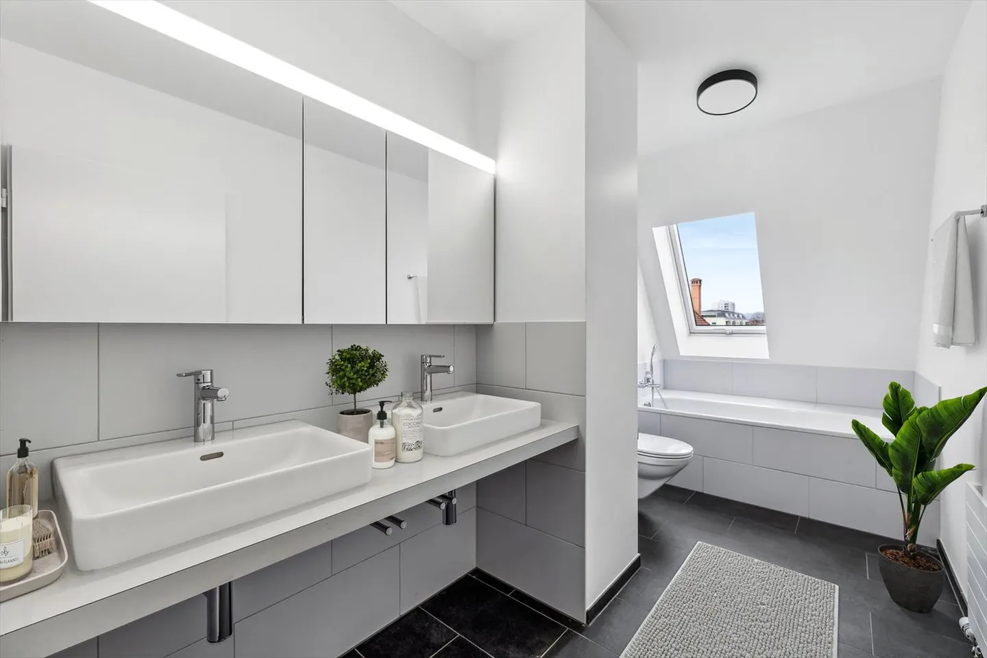 Appartement sous les combles fraîchement rénové (avec une belle promotion pendant la durée de la location) - Photo 5 sur 10