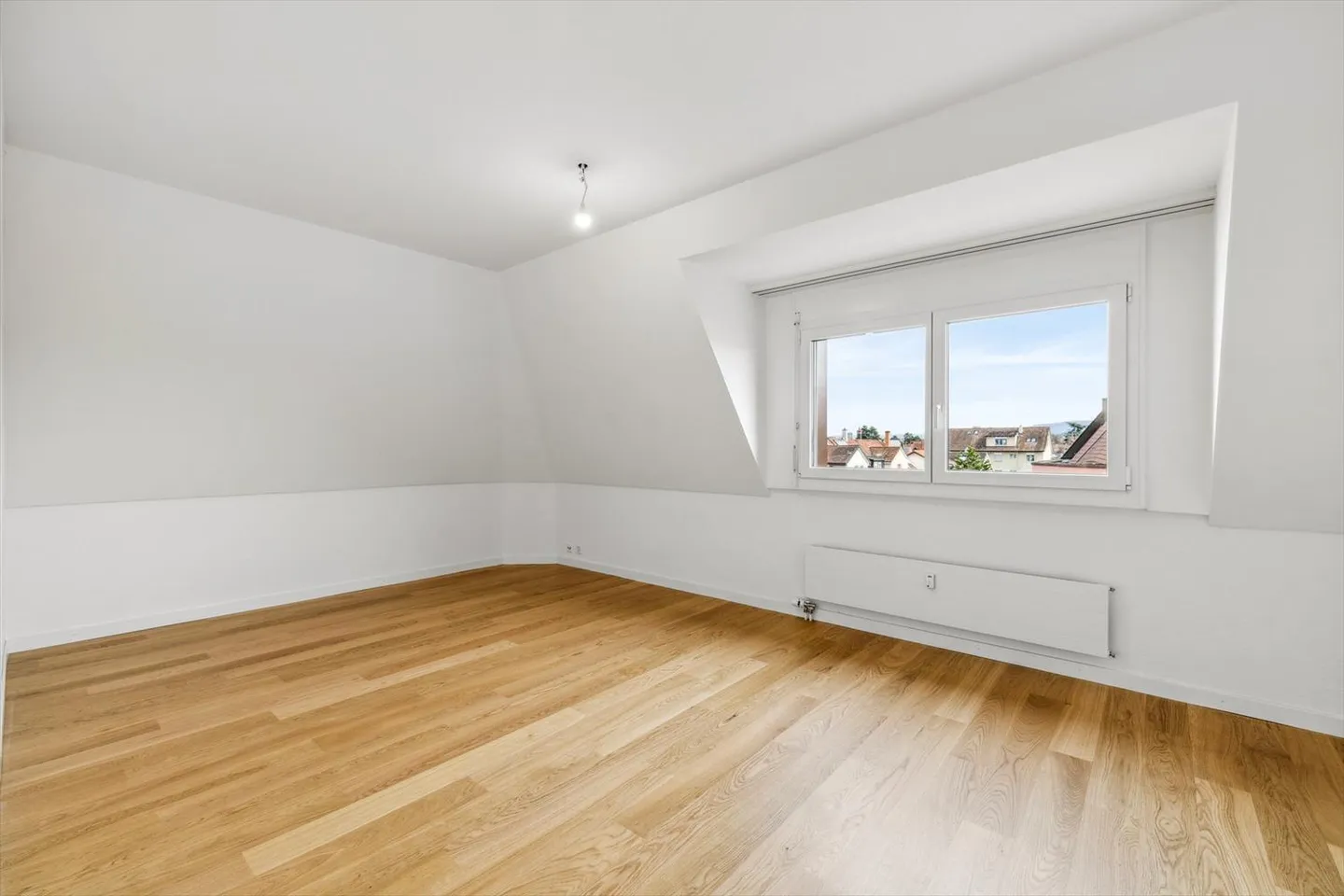 Appartement sous les combles fraîchement rénové (avec une belle promotion pendant la durée de la location) - Photo 8 sur 10