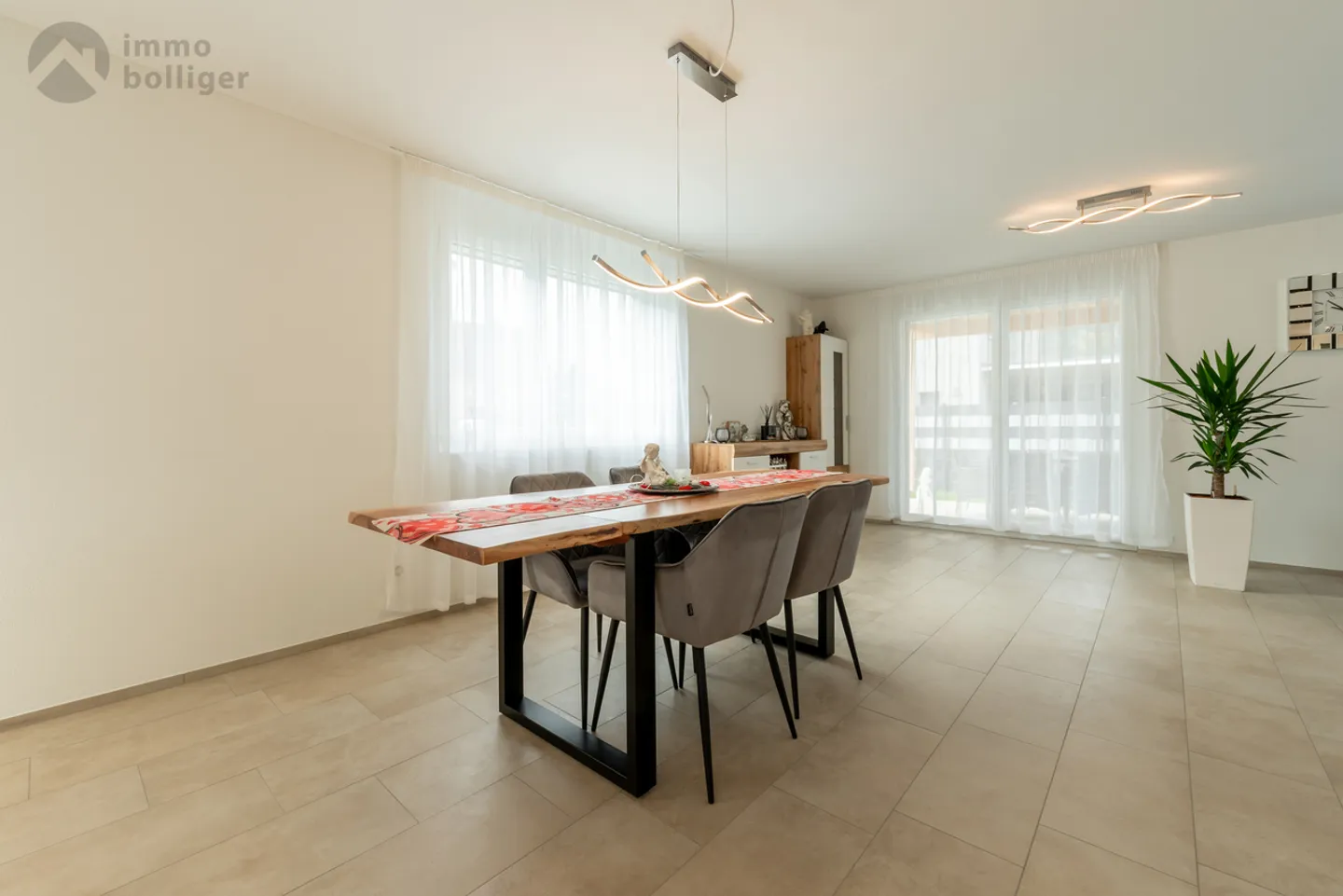 Living where quality feels at home - Photo 4 of 13