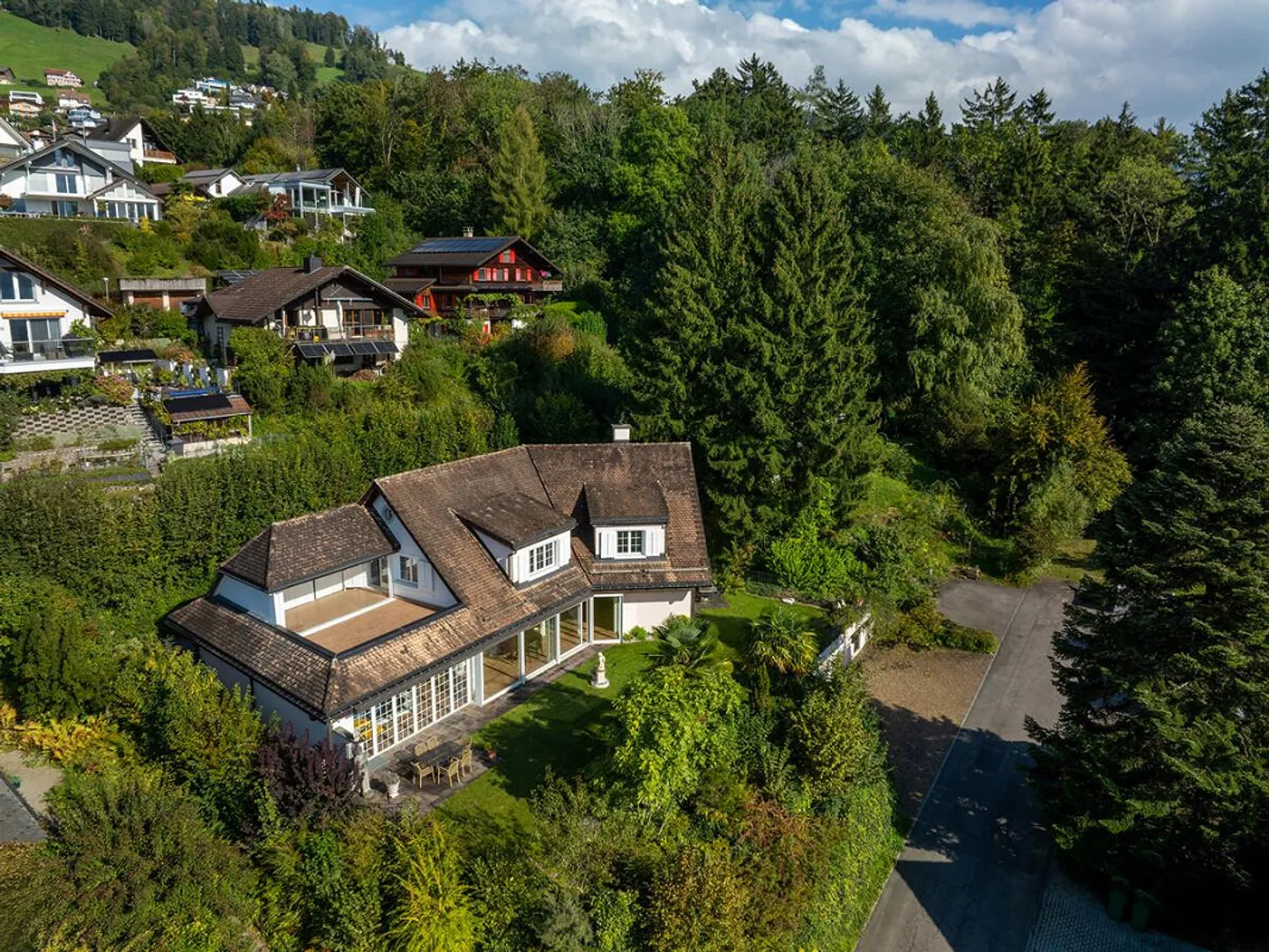 Gommiswald : Villa de campagne avec ambiance de vacances et vue panoramique - Photo 1 sur 4