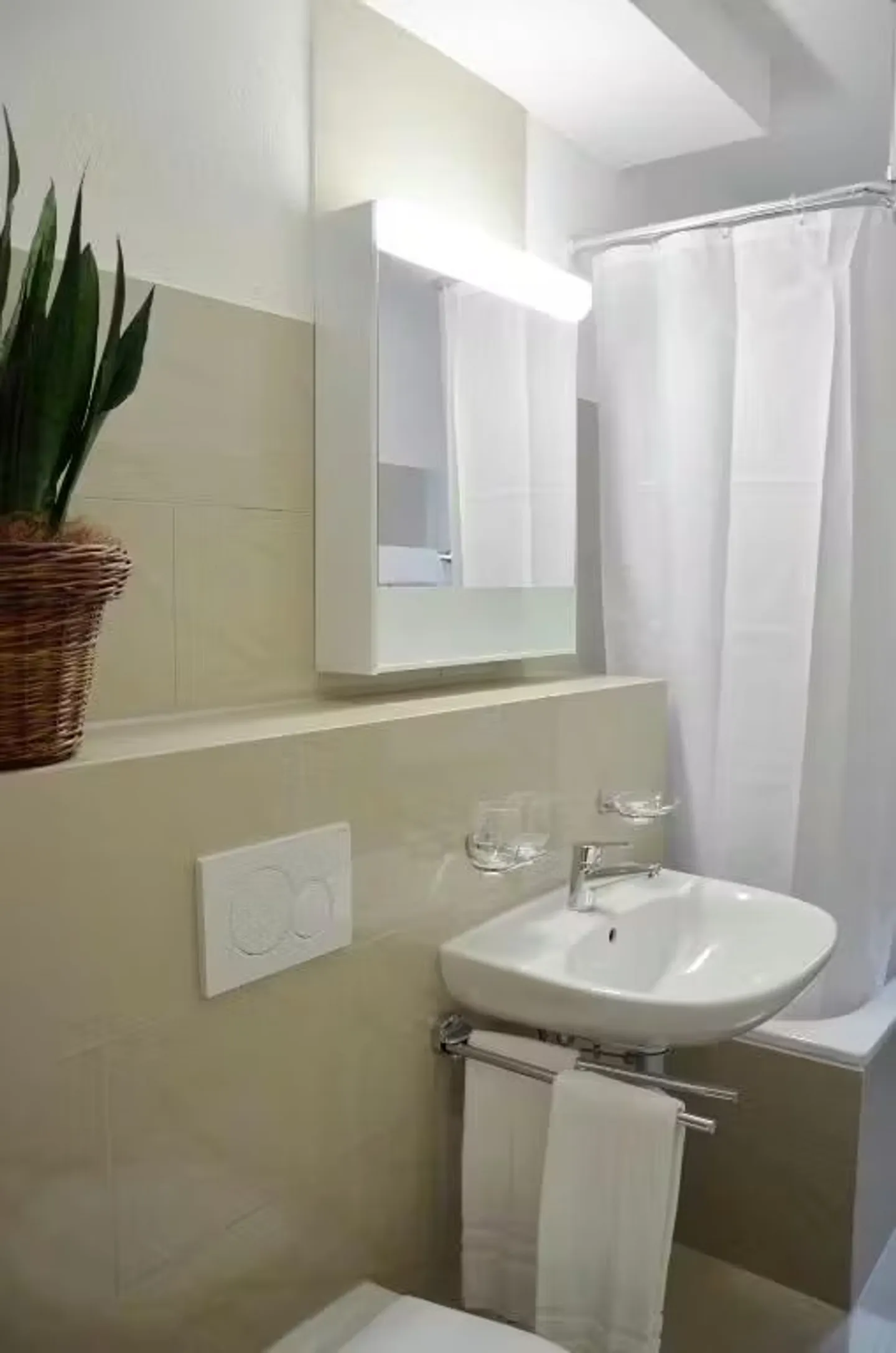 Appartamento in affitto - Foto 3 di 10