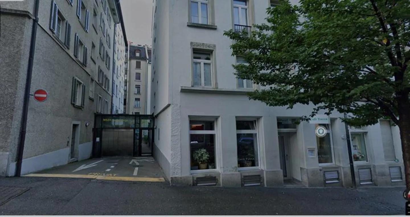 Posto auto in garage - Foto 1 di 1