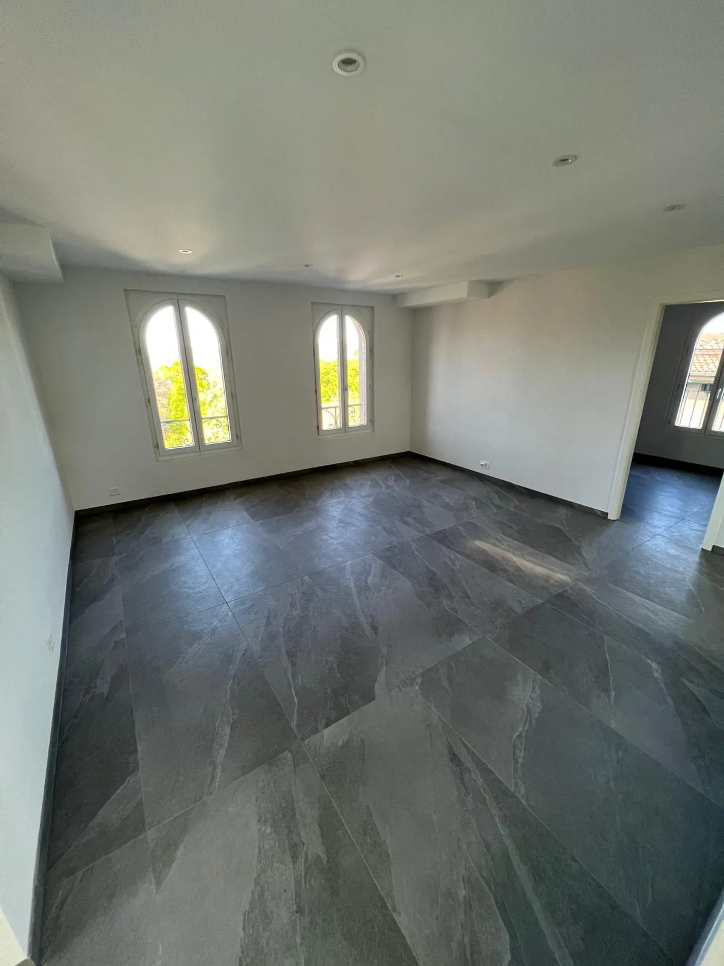 Mehrfamilienhaus mieten - Foto 5 von 10