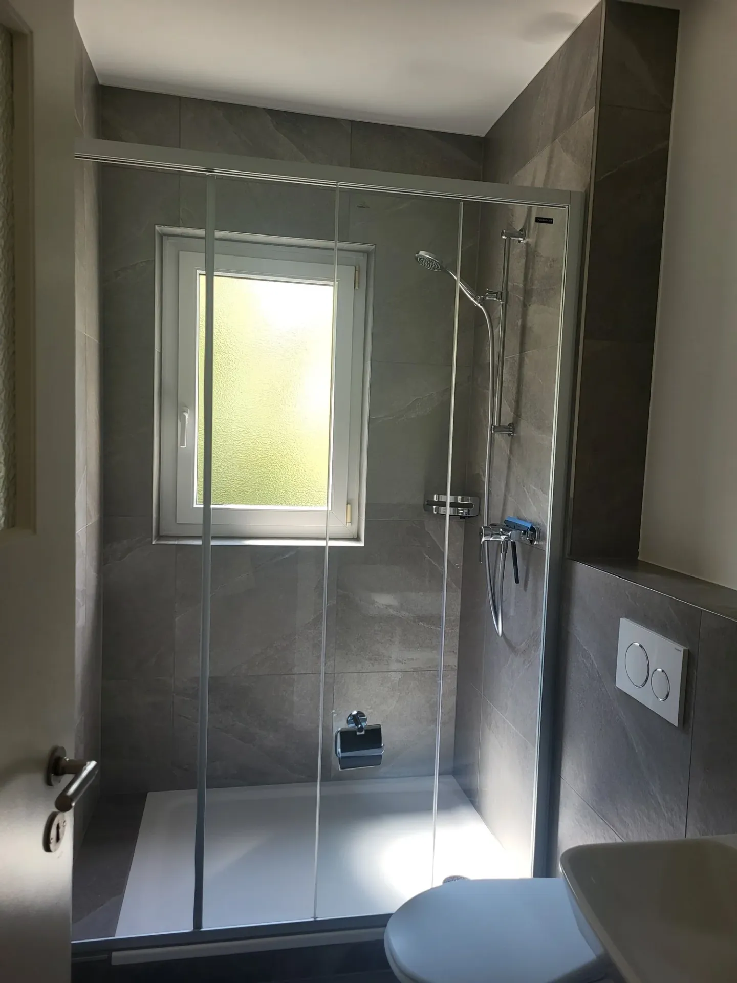 Helle 3-Zimmer-Wohnung mit Balkon - Foto 9 von 9