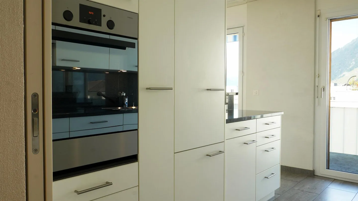 Vivere a Masans. Appartamento di 3,5 stanze con balcone e due bagni - Foto 2 di 9
