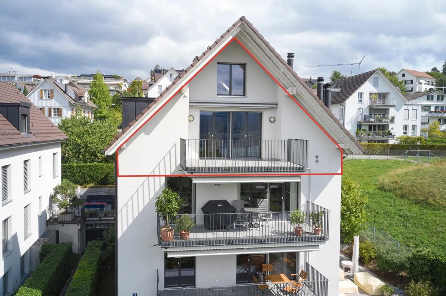 Einzigartige Dachwohnung mit Galerie und Weitblick über den Zürichsee - Foto 12 di 12