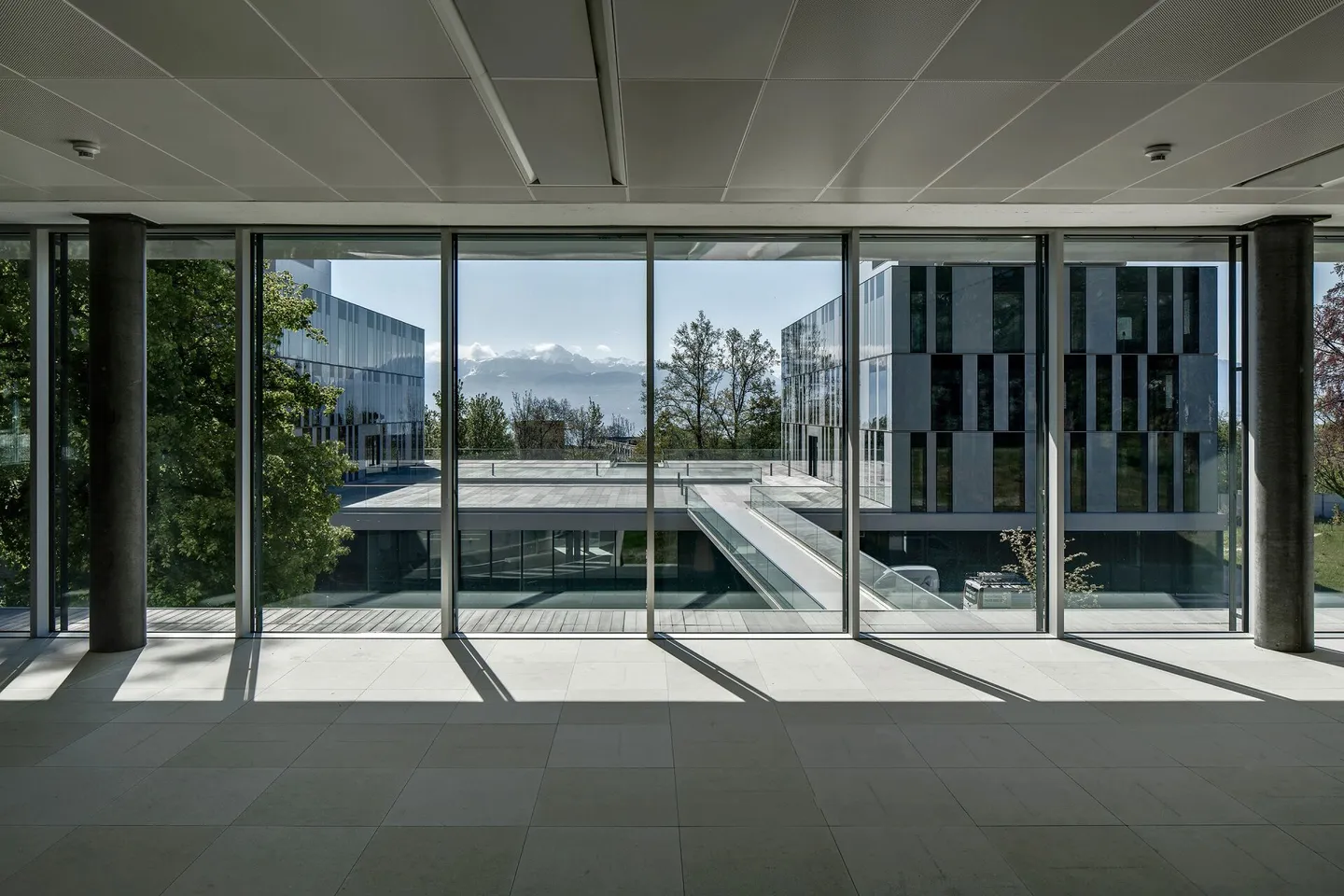 Immeuble Minergie, vaud superbes bureaux avec vue de 221 m2 - Photo 2 sur 10