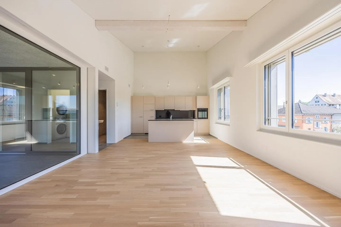 Helle, moderne 3.5-Zi-Whg im Zentrum von Güttingen - Foto 1 von 13