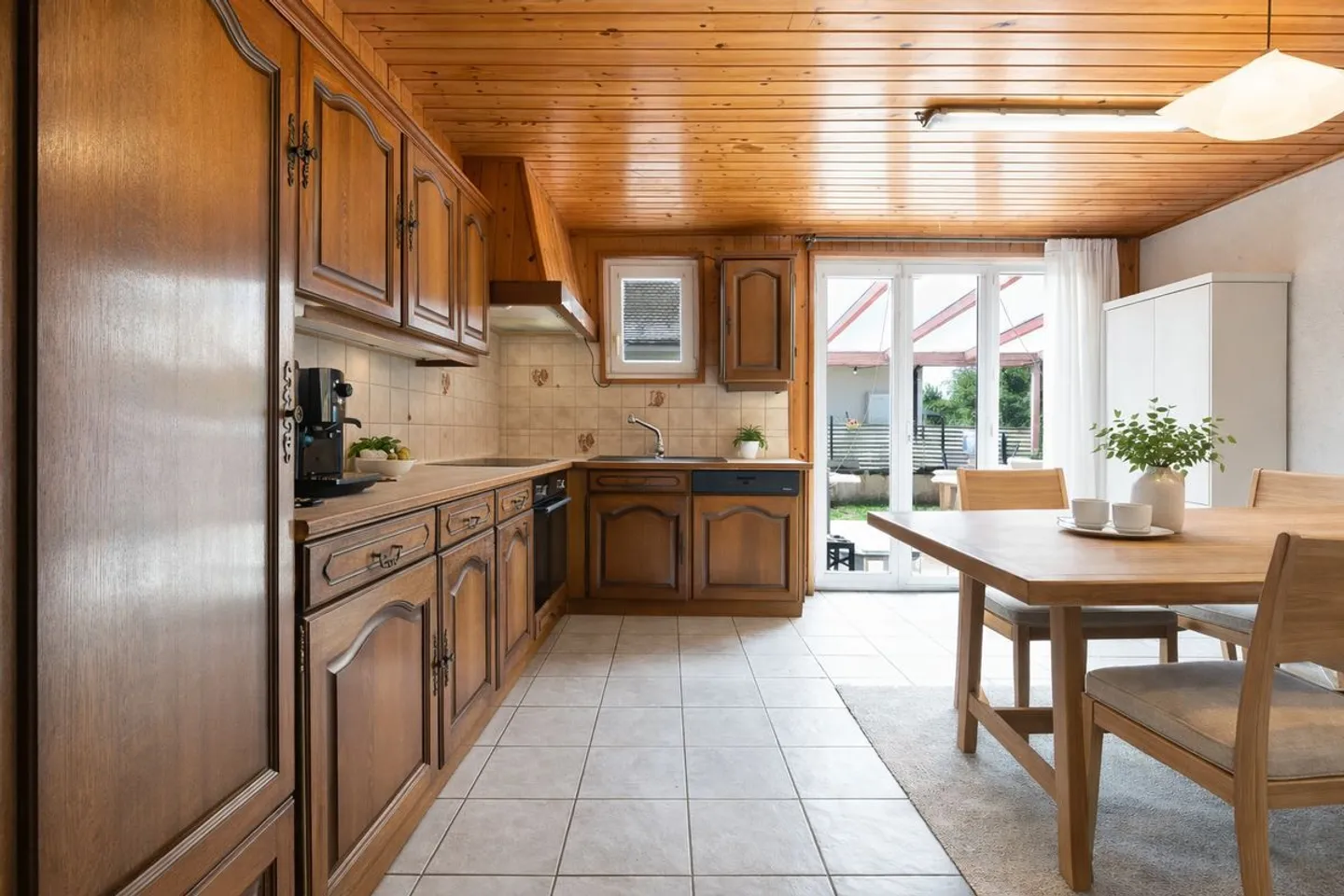 Villa charmante avec piscine - Photo 5 sur 12