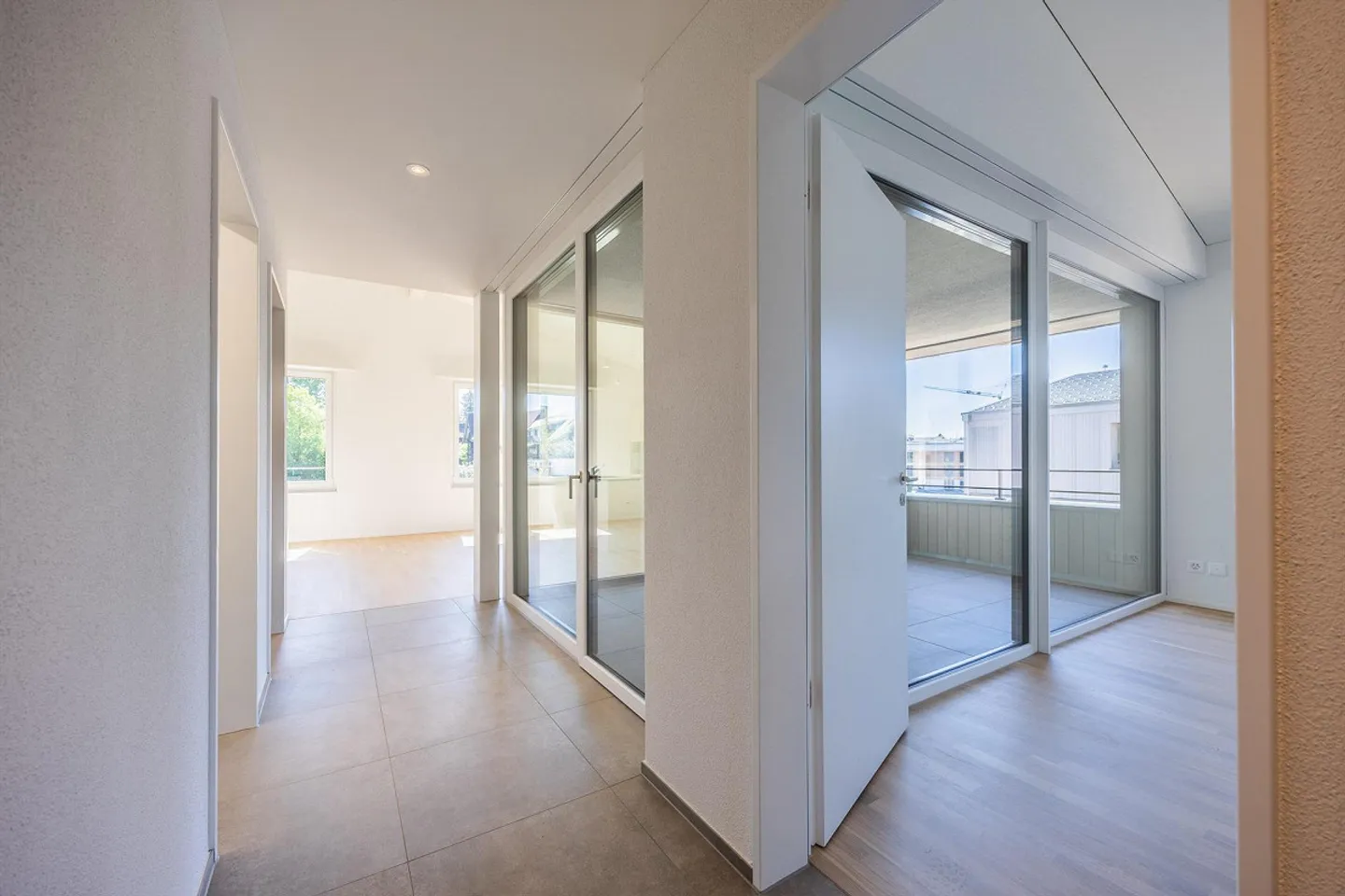 Helle, moderne 3.5-Zi-Whg im Zentrum von Güttingen - Foto 5 von 13