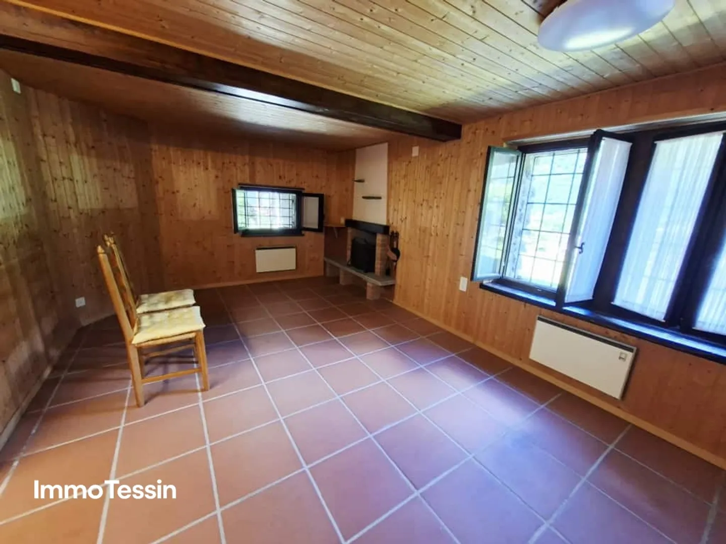 Charming & Characterful Property with Dreamy and Large Garden in Dominant Location - Photo 11 of 13