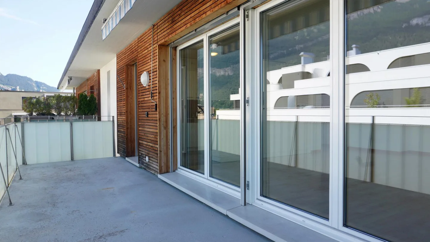 Vivere a Masans. Appartamento di 4,5 stanze con balcone e due bagni - Foto 5 di 8